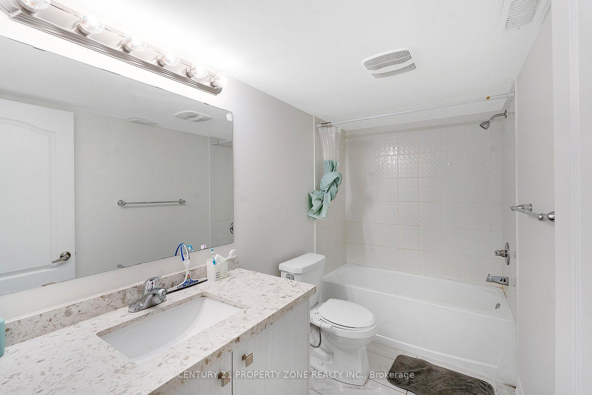 Photo 20 of 25 Hashmi Place, Brampton, Credit Valley — HOMEH