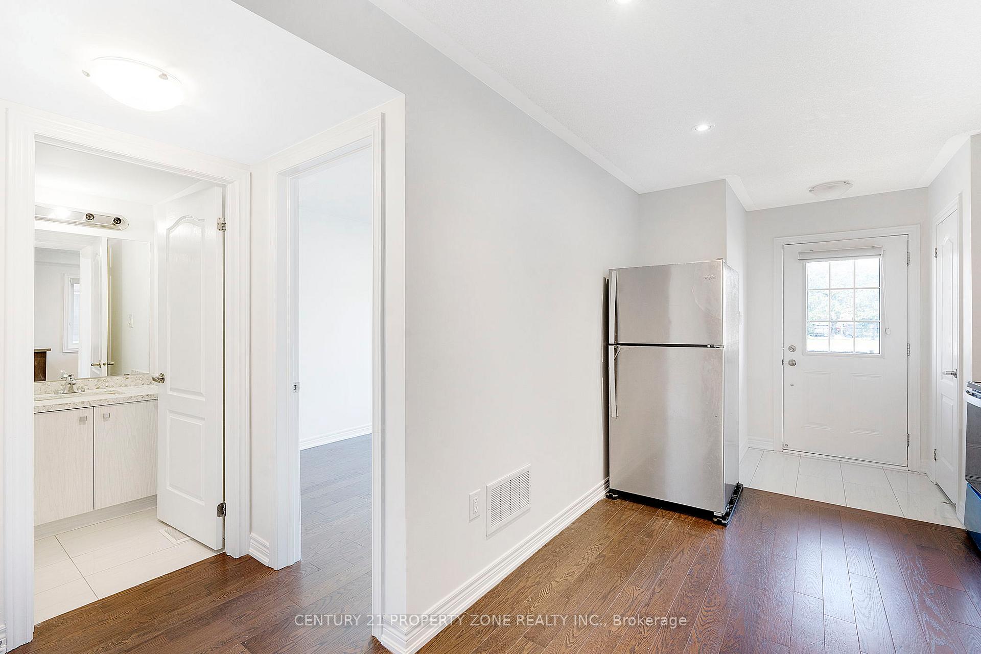 Photo 23 of 25 Hashmi Place, Brampton, Credit Valley — HOMEH