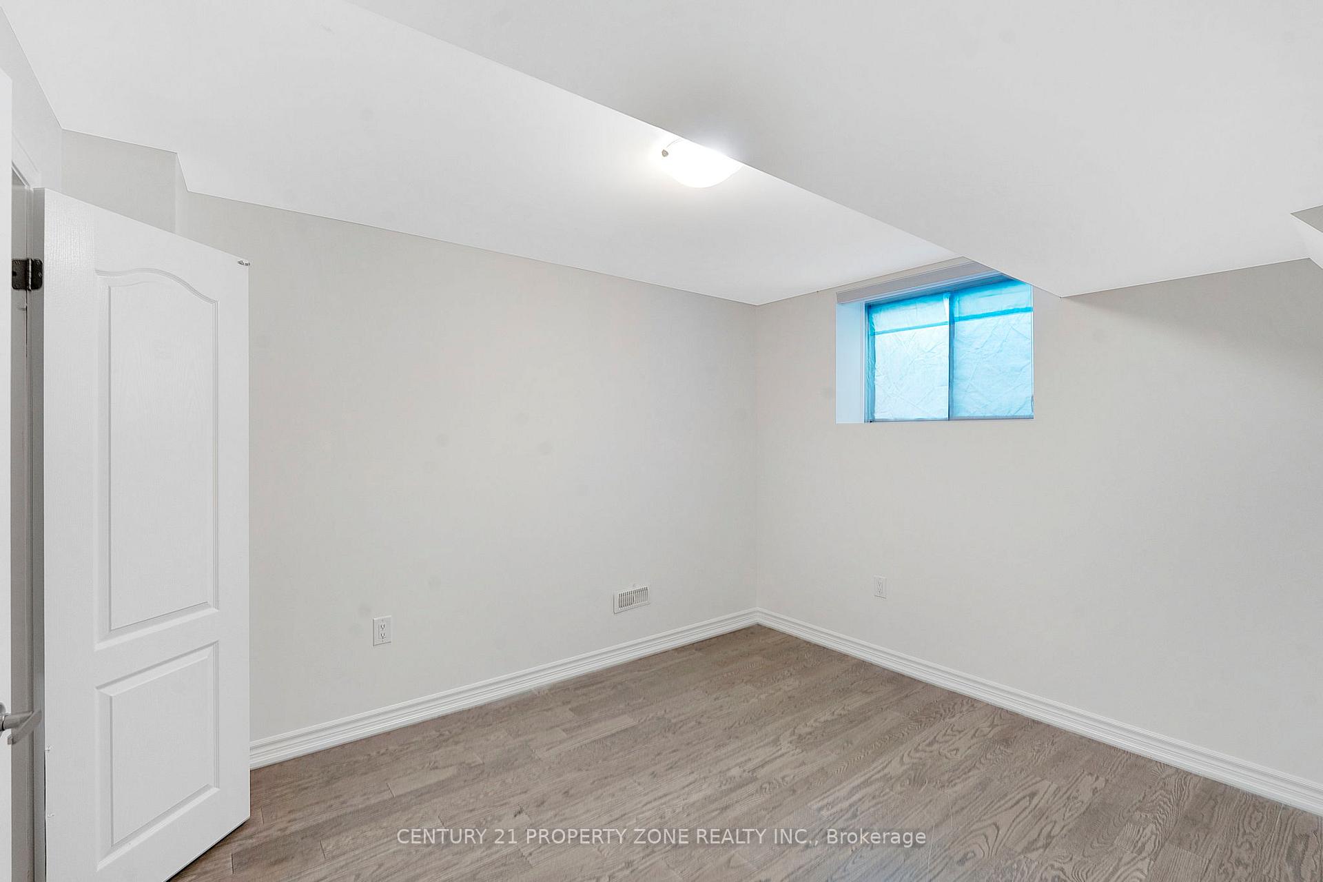 Photo 28 of 25 Hashmi Place, Brampton, Credit Valley — HOMEH