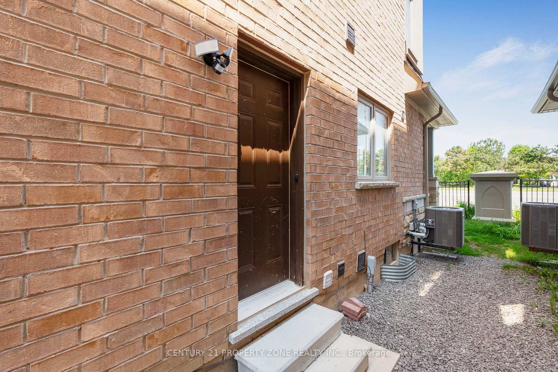 Photo 31 of 25 Hashmi Place, Brampton, Credit Valley — HOMEH