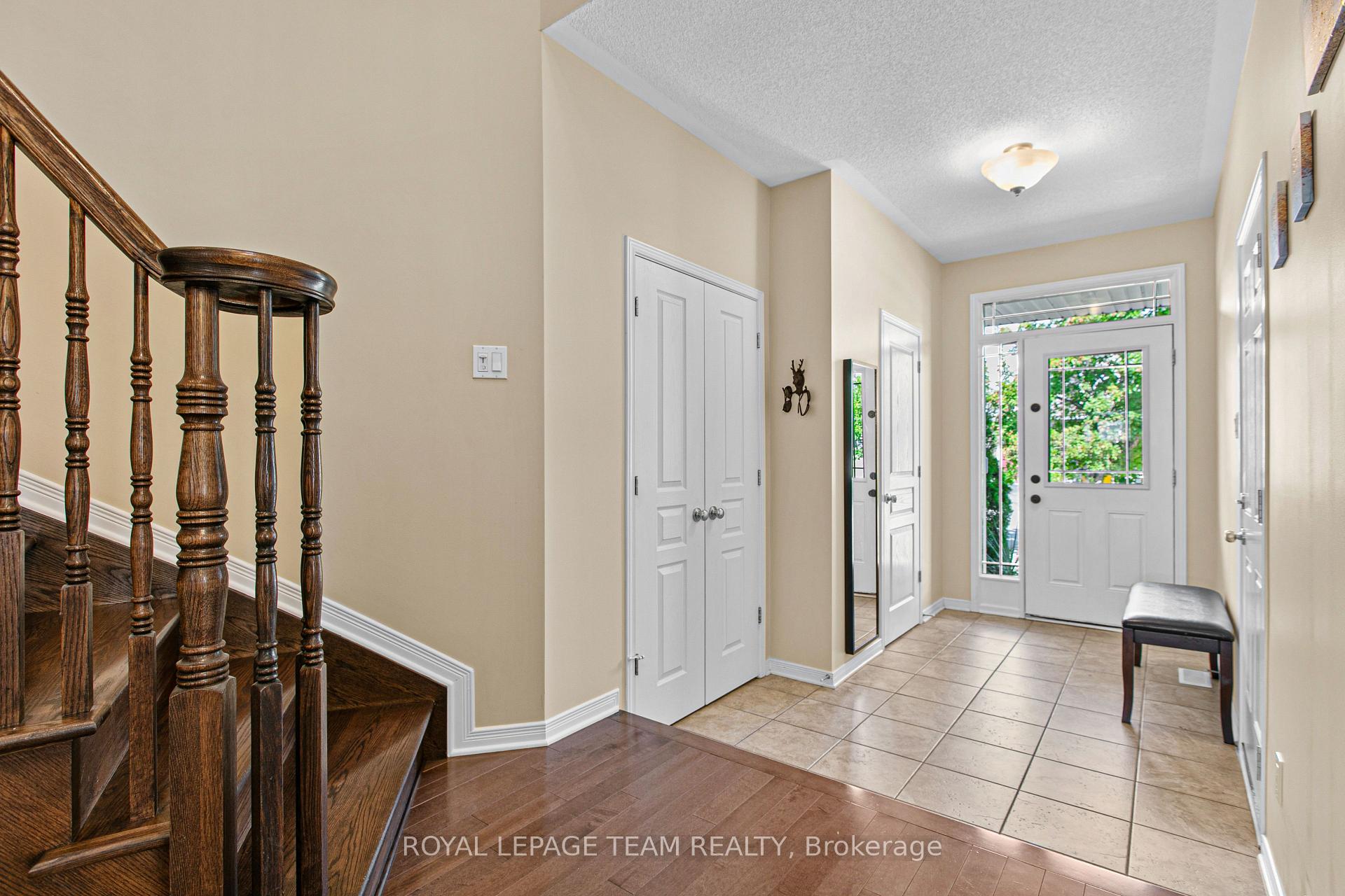 Photo 5 of 411 June Court, Ottawa, Mer Bleue/Bradley Estates/Anderson Park — HOMEH