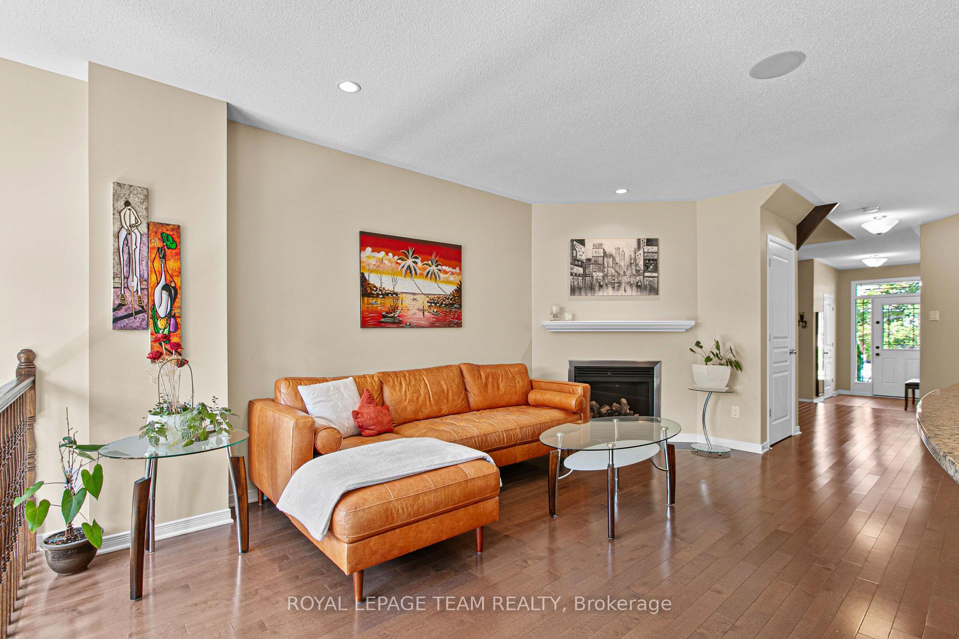 Photo 8 of 411 June Court, Ottawa, Mer Bleue/Bradley Estates/Anderson Park — HOMEH