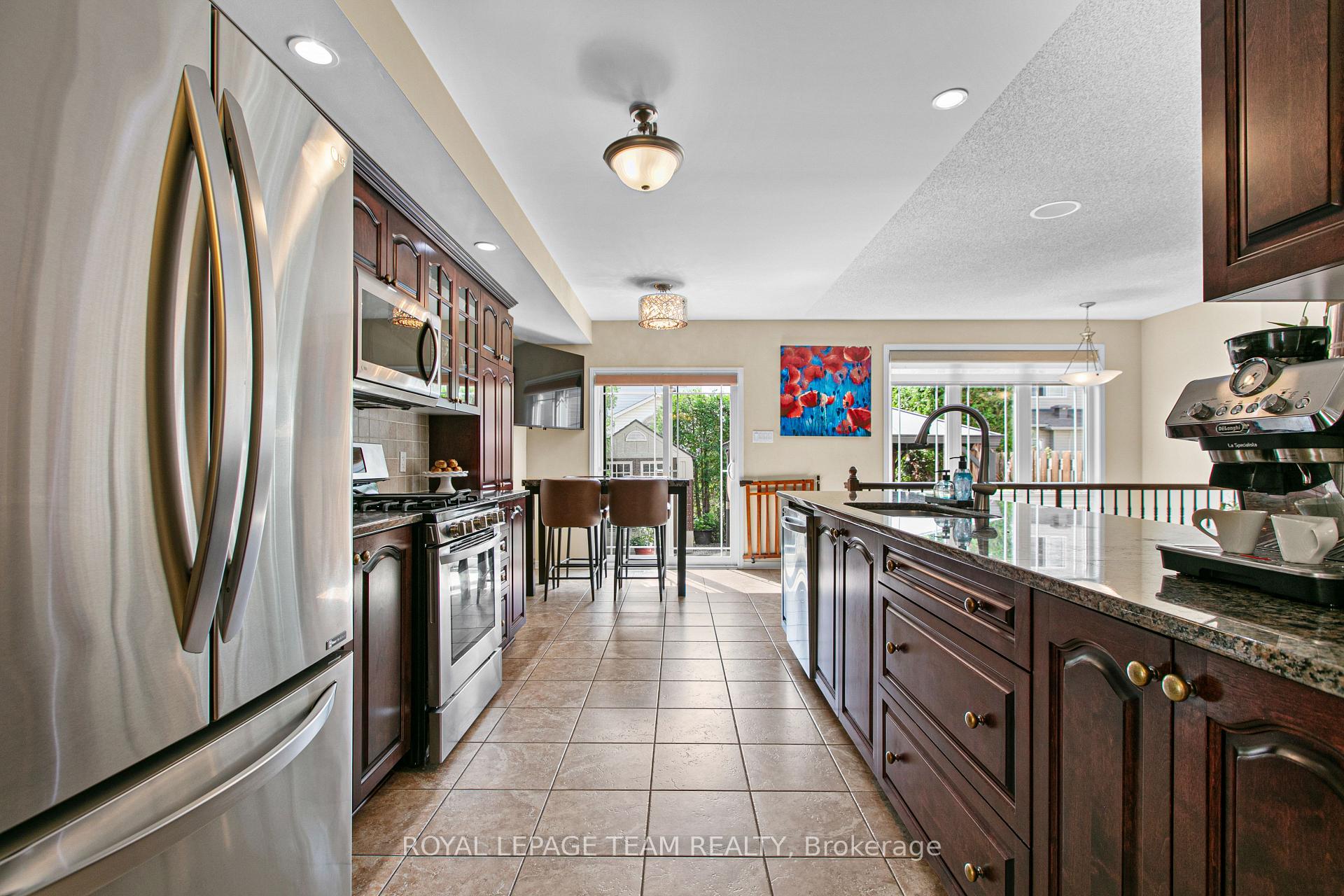 Photo 12 of 411 June Court, Ottawa, Mer Bleue/Bradley Estates/Anderson Park — HOMEH