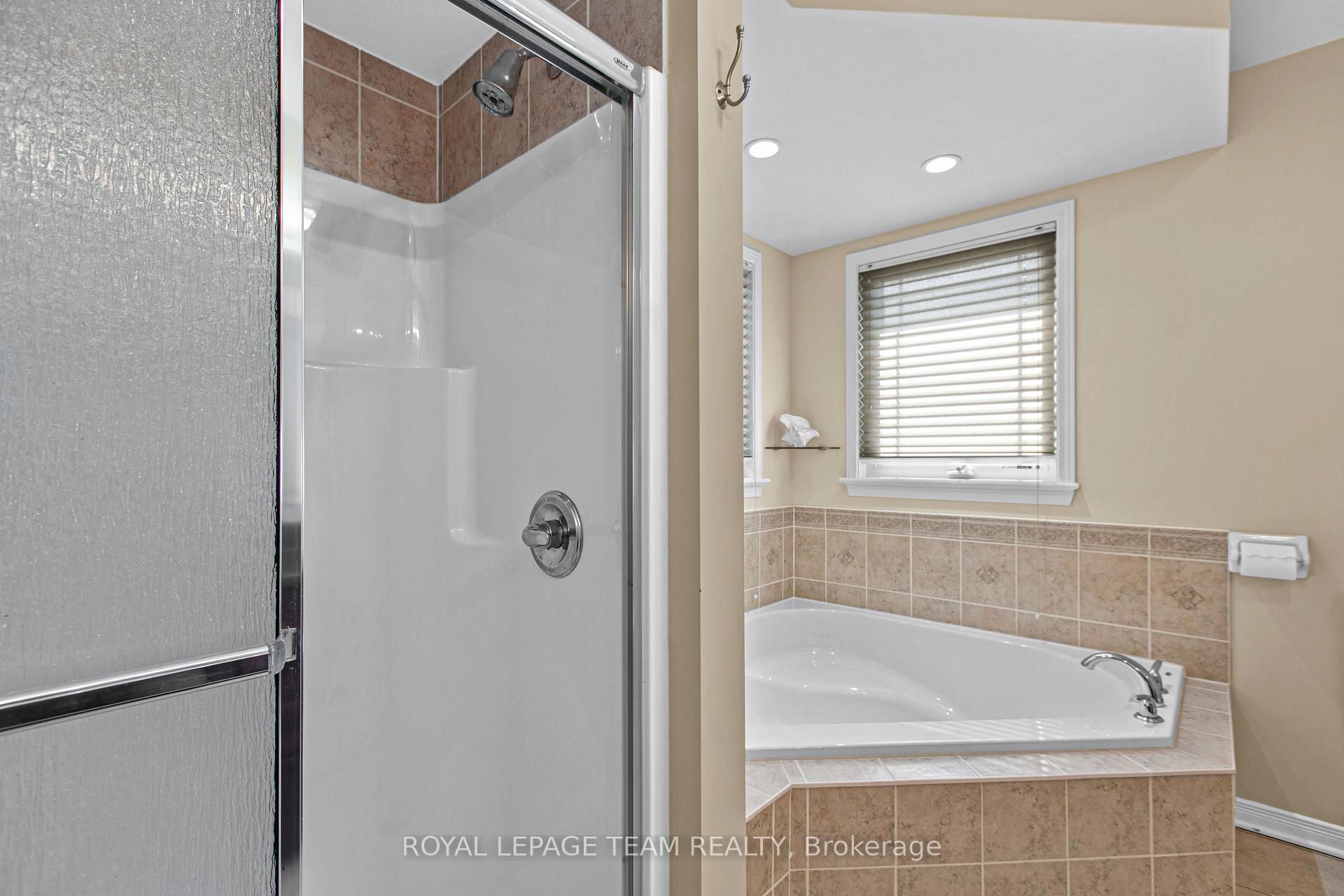 Photo 23 of 411 June Court, Ottawa, Mer Bleue/Bradley Estates/Anderson Park — HOMEH