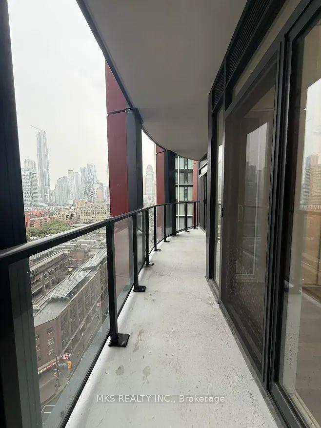Photo 6 of Unit 1610, 180 Front Street E, Toronto, Moss Park — HOMEH