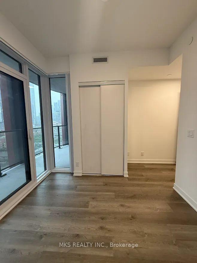 Photo 8 of Unit 1610, 180 Front Street E, Toronto, Moss Park — HOMEH