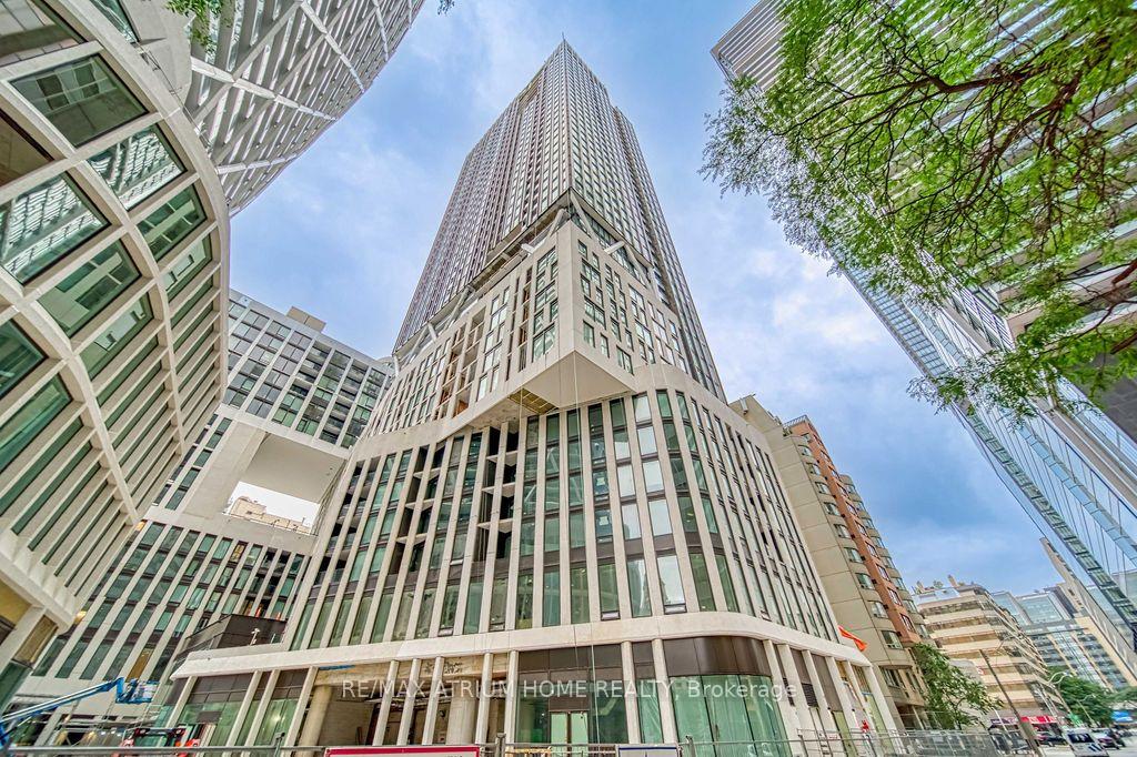 Photo 2 of Unit 2003, 238 Simcoe Street, Toronto, Kensington-Chinatown — HOMEH