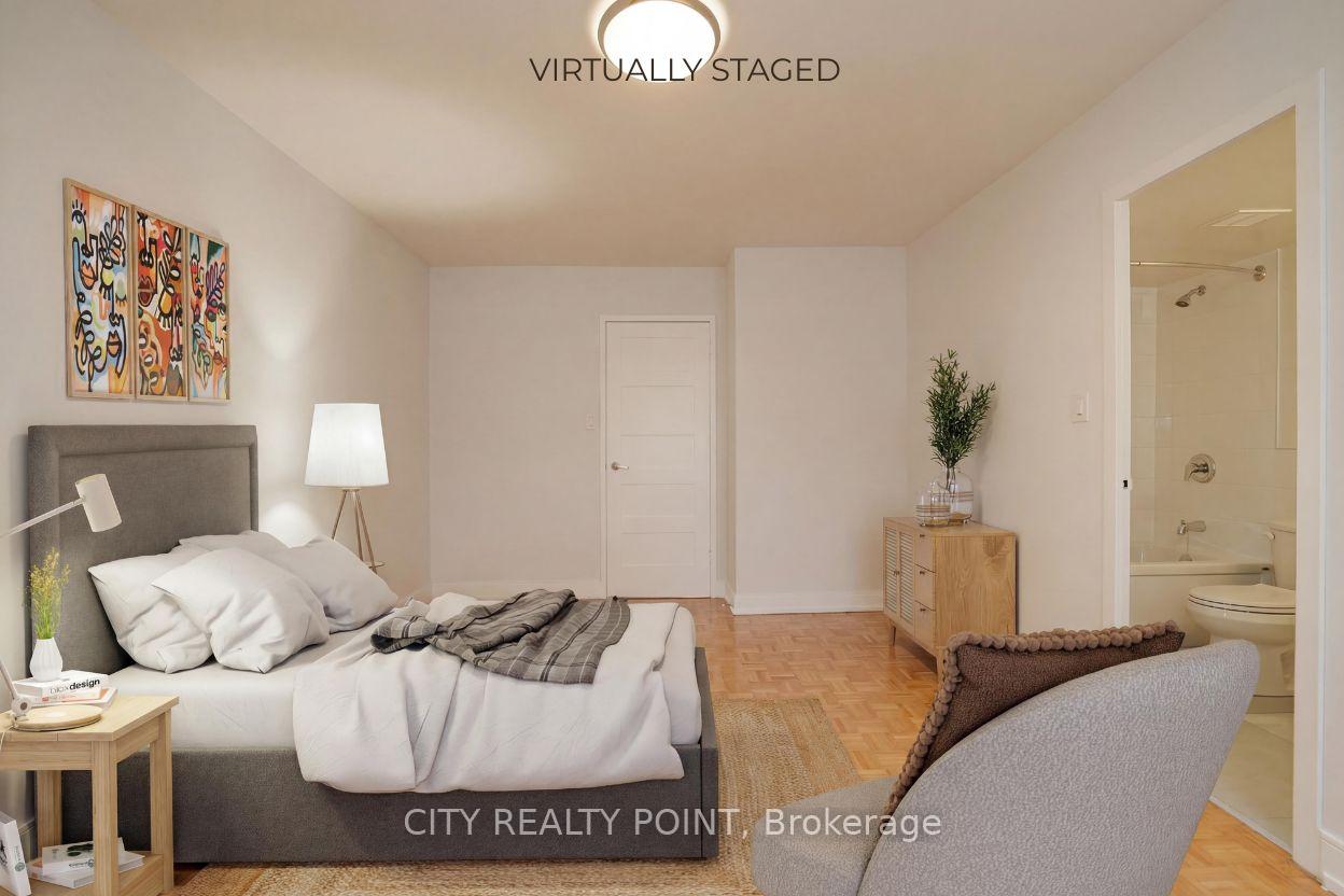 Photo 3 of Unit 310, 6200 Bathurst Street, North York, Westminster-Branson — HOMEH
