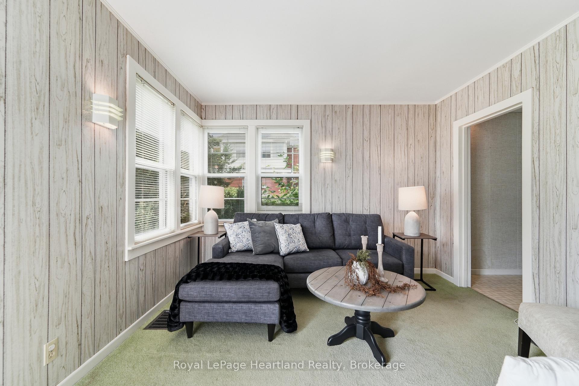 Photo 5 of 128 Britannia Road W, Goderich, Goderich (Town) — HOMEH