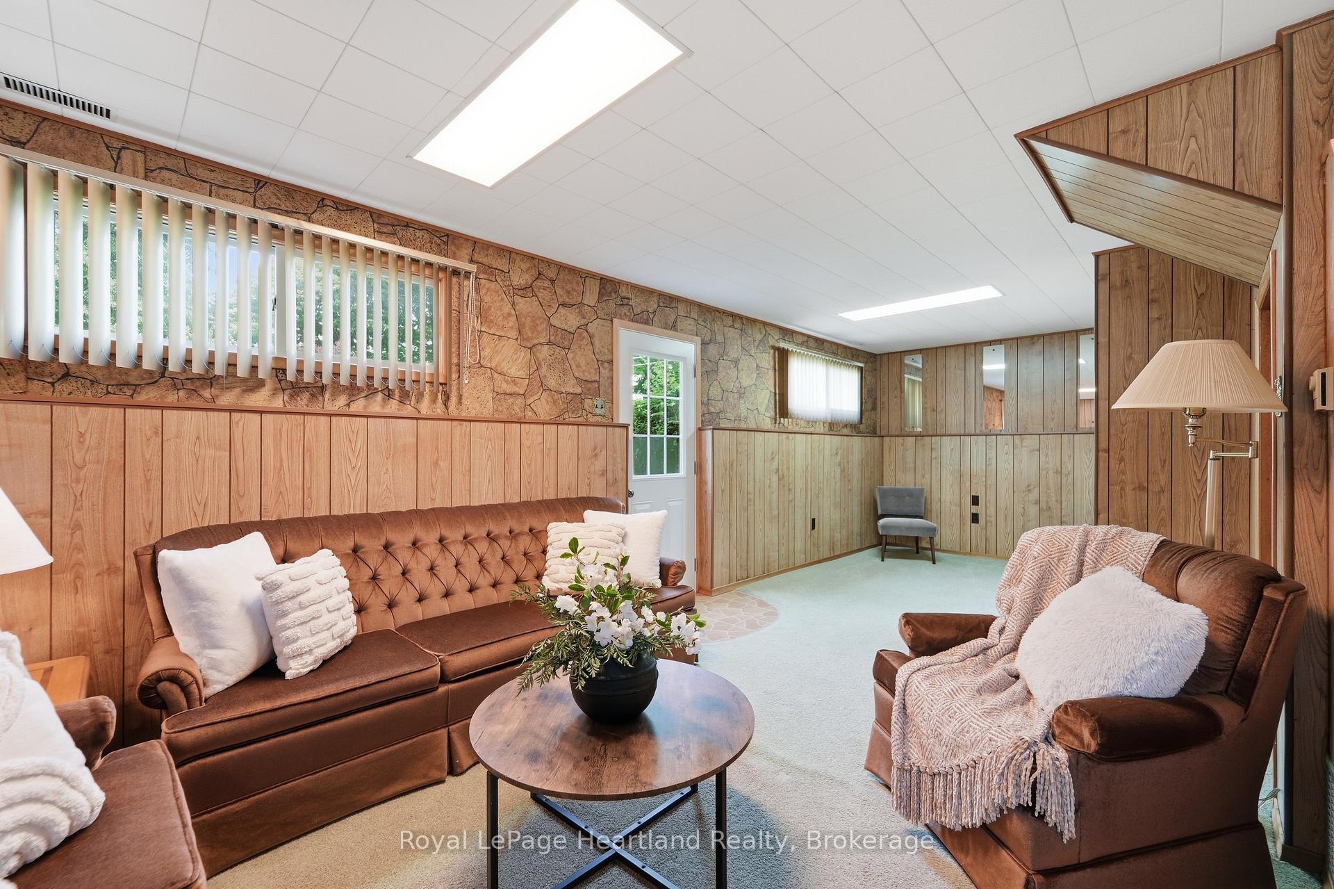 Photo 23 of 128 Britannia Road W, Goderich, Goderich (Town) — HOMEH