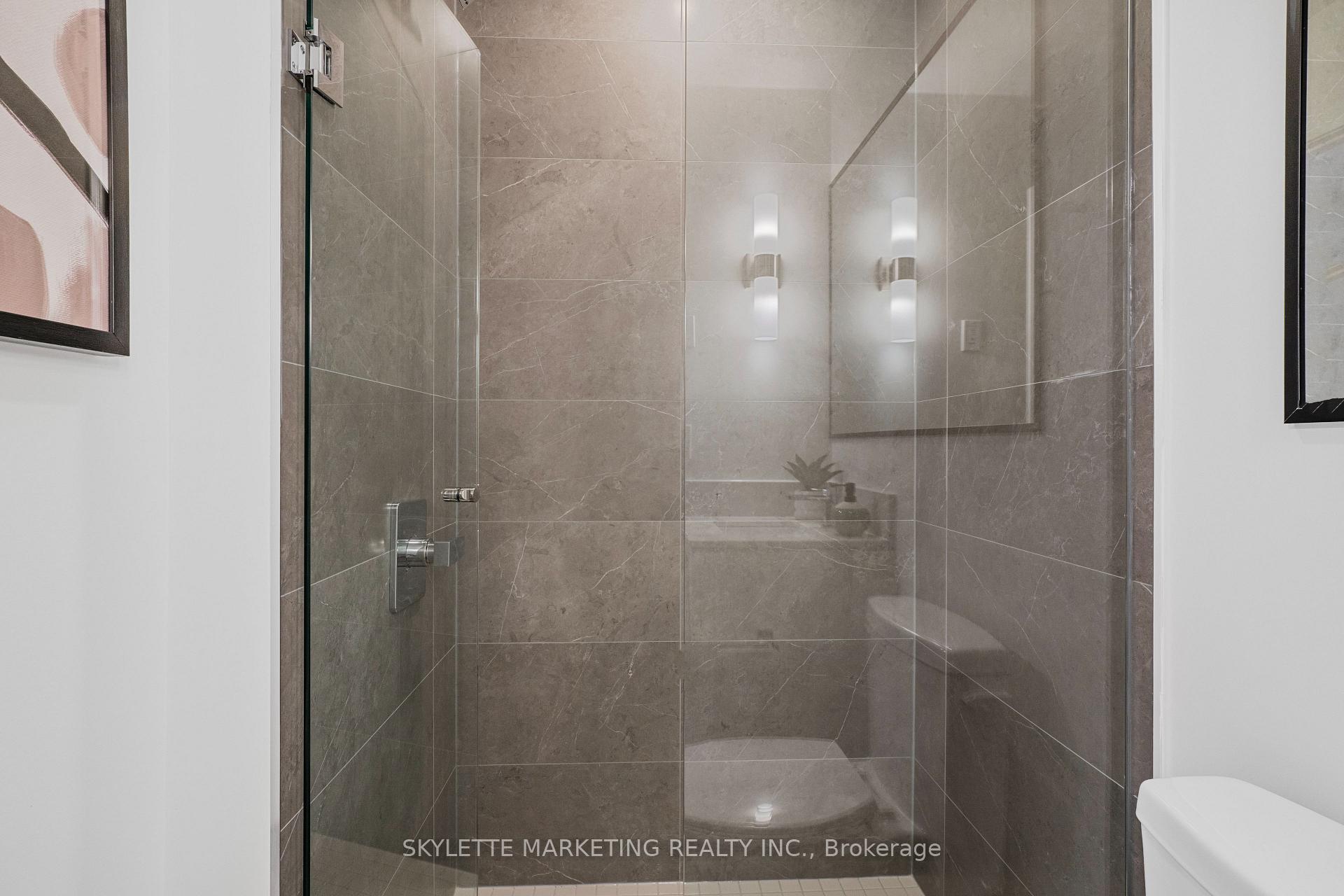 Photo 12 of Unit 13, 75 Curlew Drive, North York, Parkwoods-Donalda — HOMEH