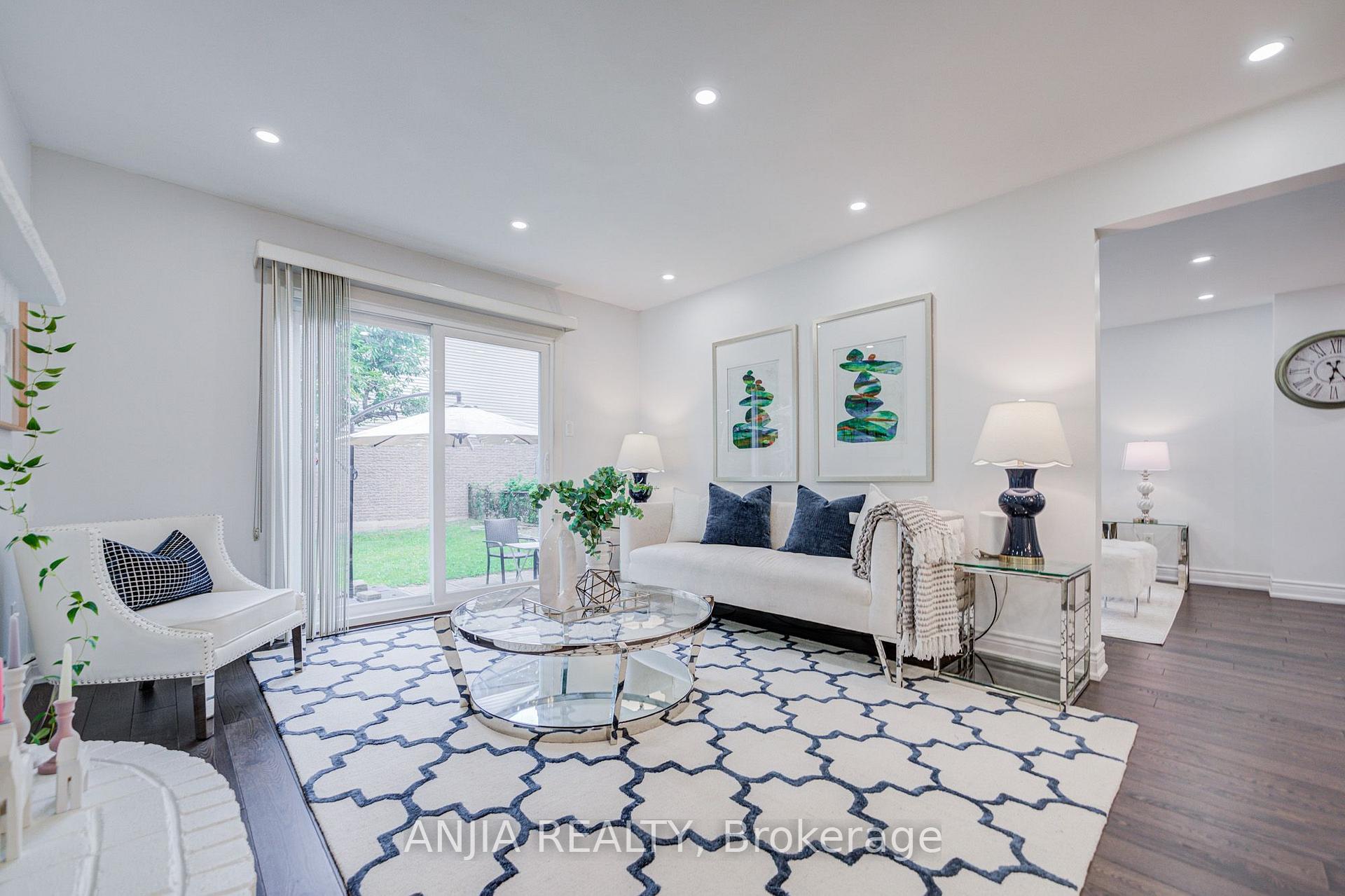 Photo 33 of 369 Mullen Drive, Vaughan, Brownridge — HOMEH