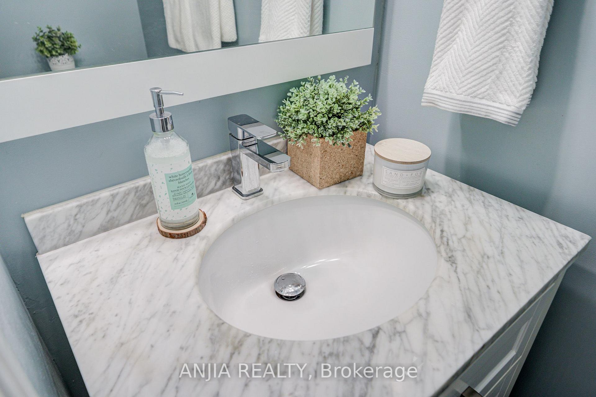 Photo 41 of 369 Mullen Drive, Vaughan, Brownridge — HOMEH
