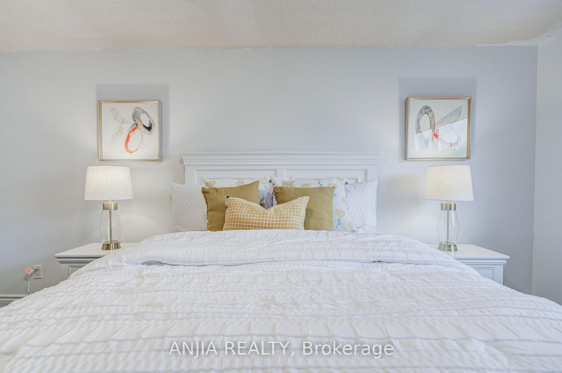 Photo 50 of 369 Mullen Drive, Vaughan, Brownridge — HOMEH