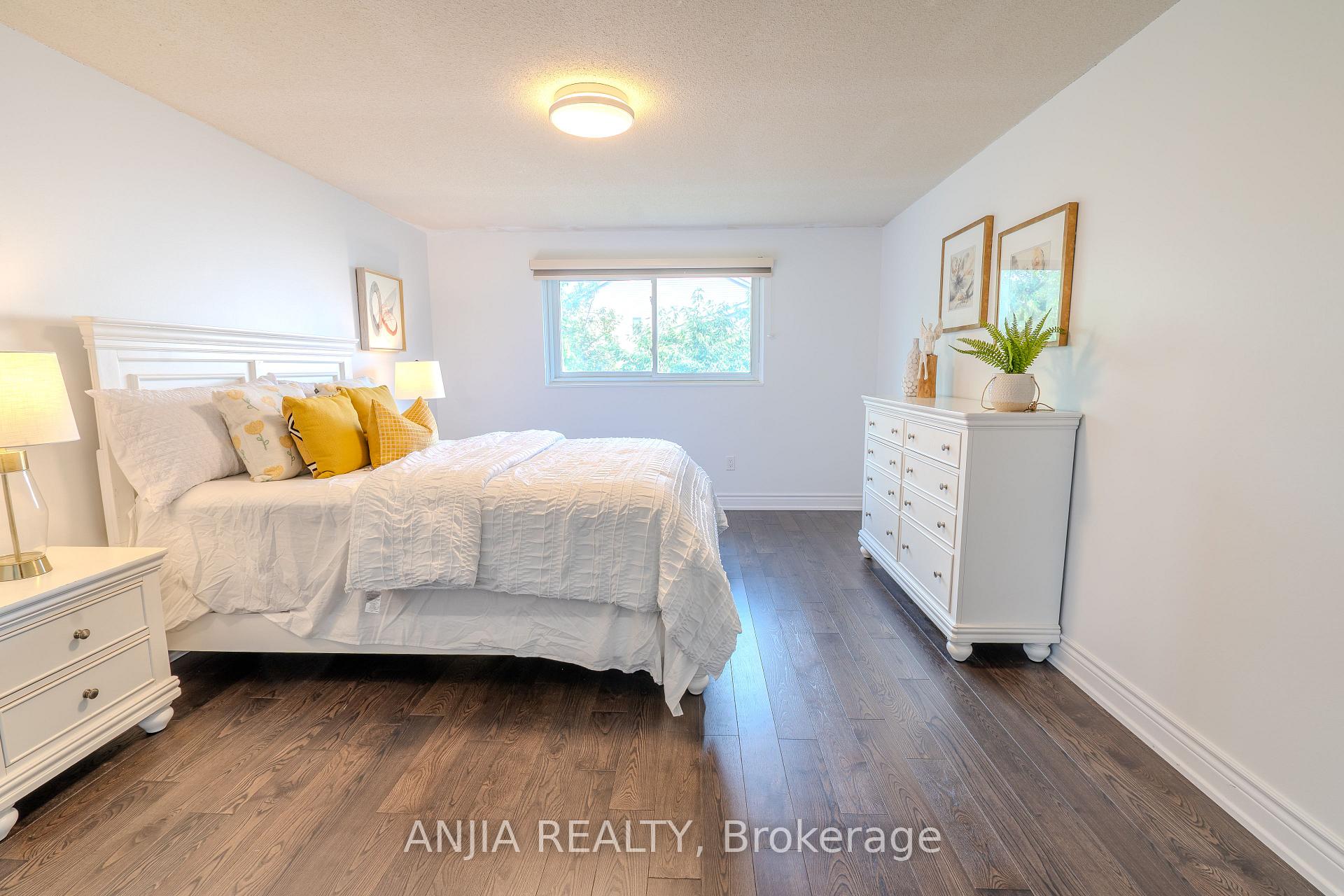 Photo 53 of 369 Mullen Drive, Vaughan, Brownridge — HOMEH