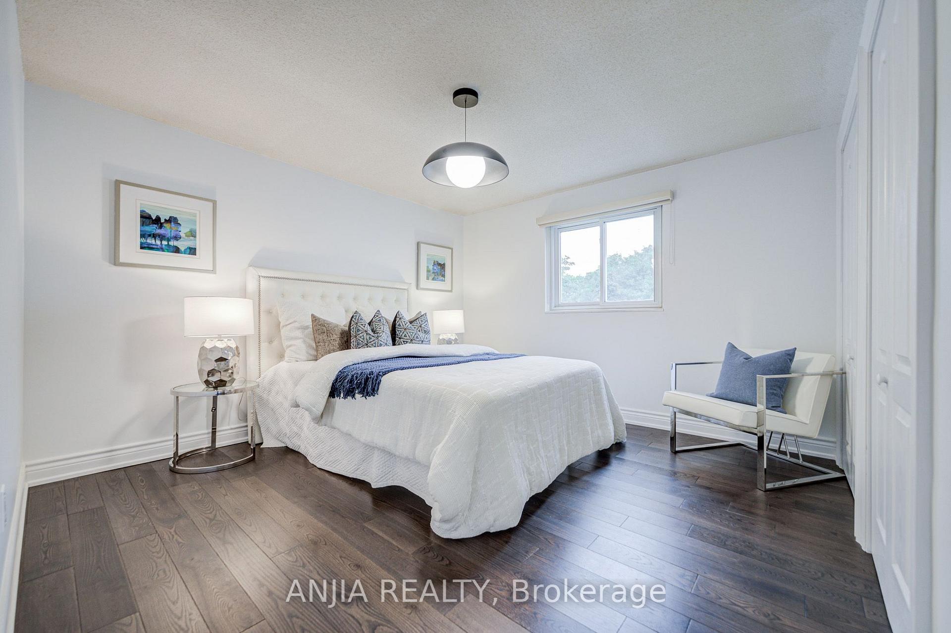 Photo 64 of 369 Mullen Drive, Vaughan, Brownridge — HOMEH