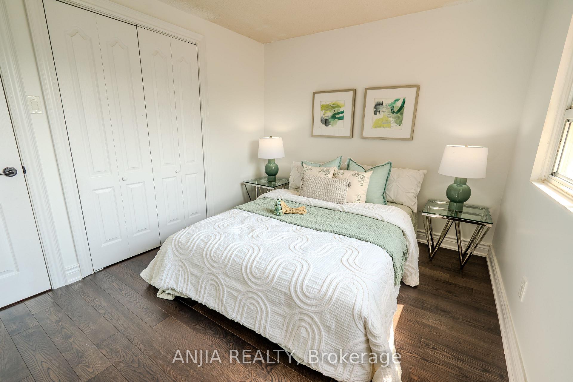 Photo 75 of 369 Mullen Drive, Vaughan, Brownridge — HOMEH