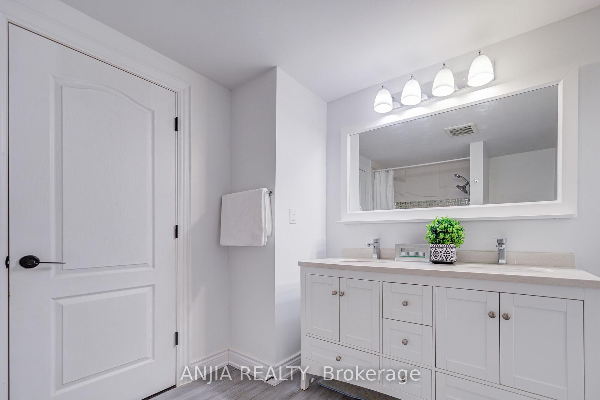 Photo 76 of 369 Mullen Drive, Vaughan, Brownridge — HOMEH