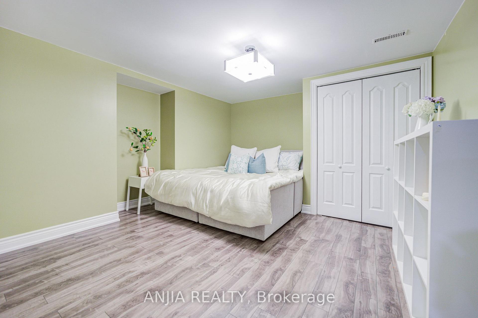 Photo 82 of 369 Mullen Drive, Vaughan, Brownridge — HOMEH