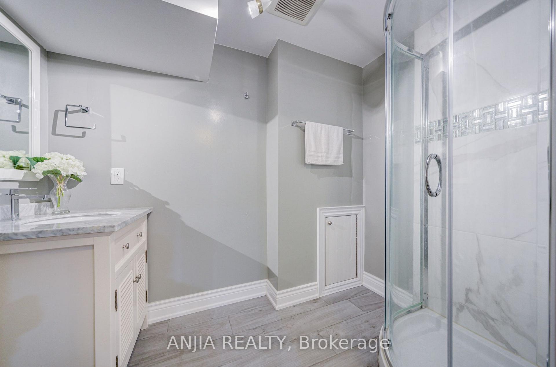 Photo 88 of 369 Mullen Drive, Vaughan, Brownridge — HOMEH