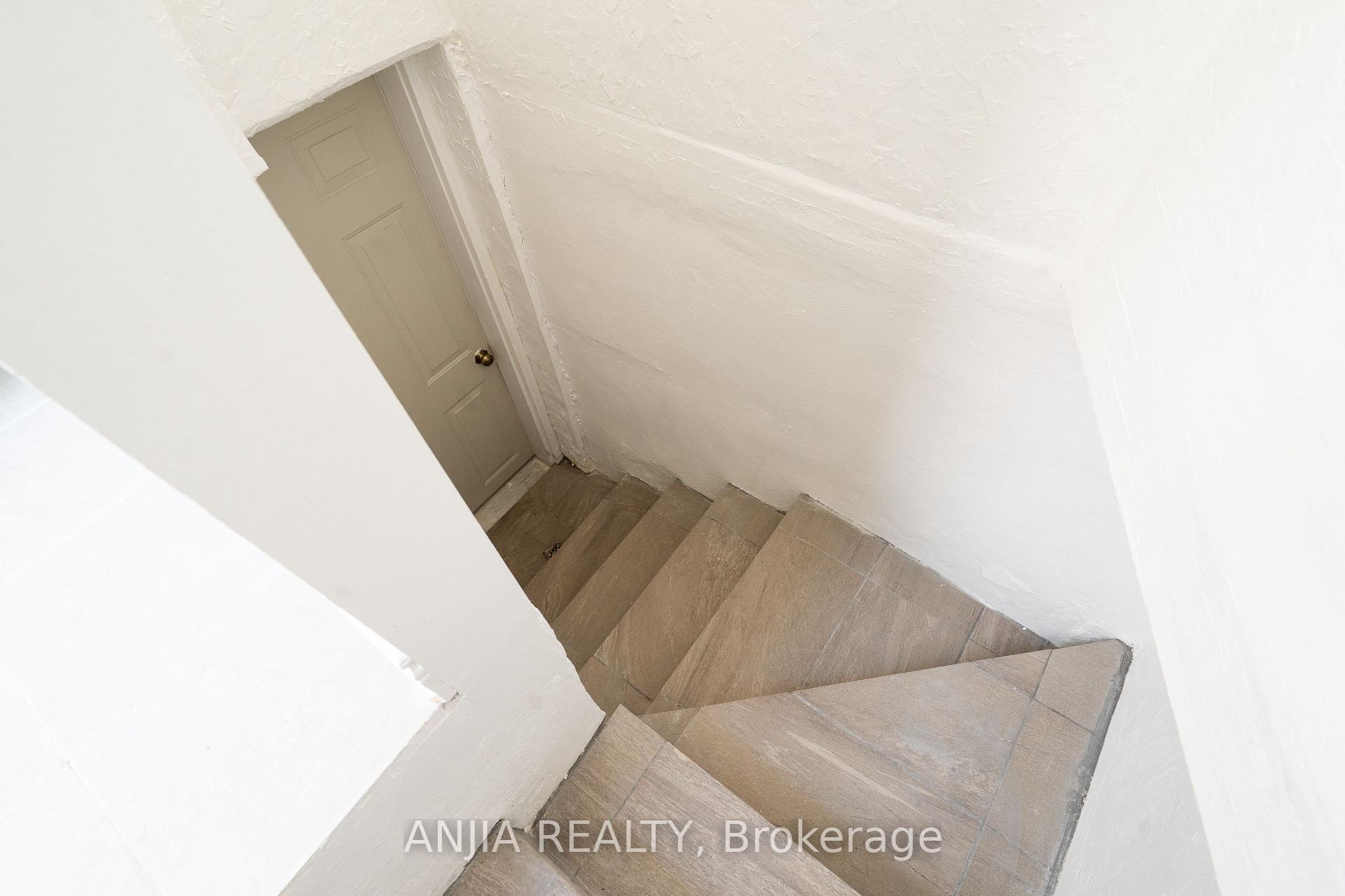 Photo 90 of 369 Mullen Drive, Vaughan, Brownridge — HOMEH