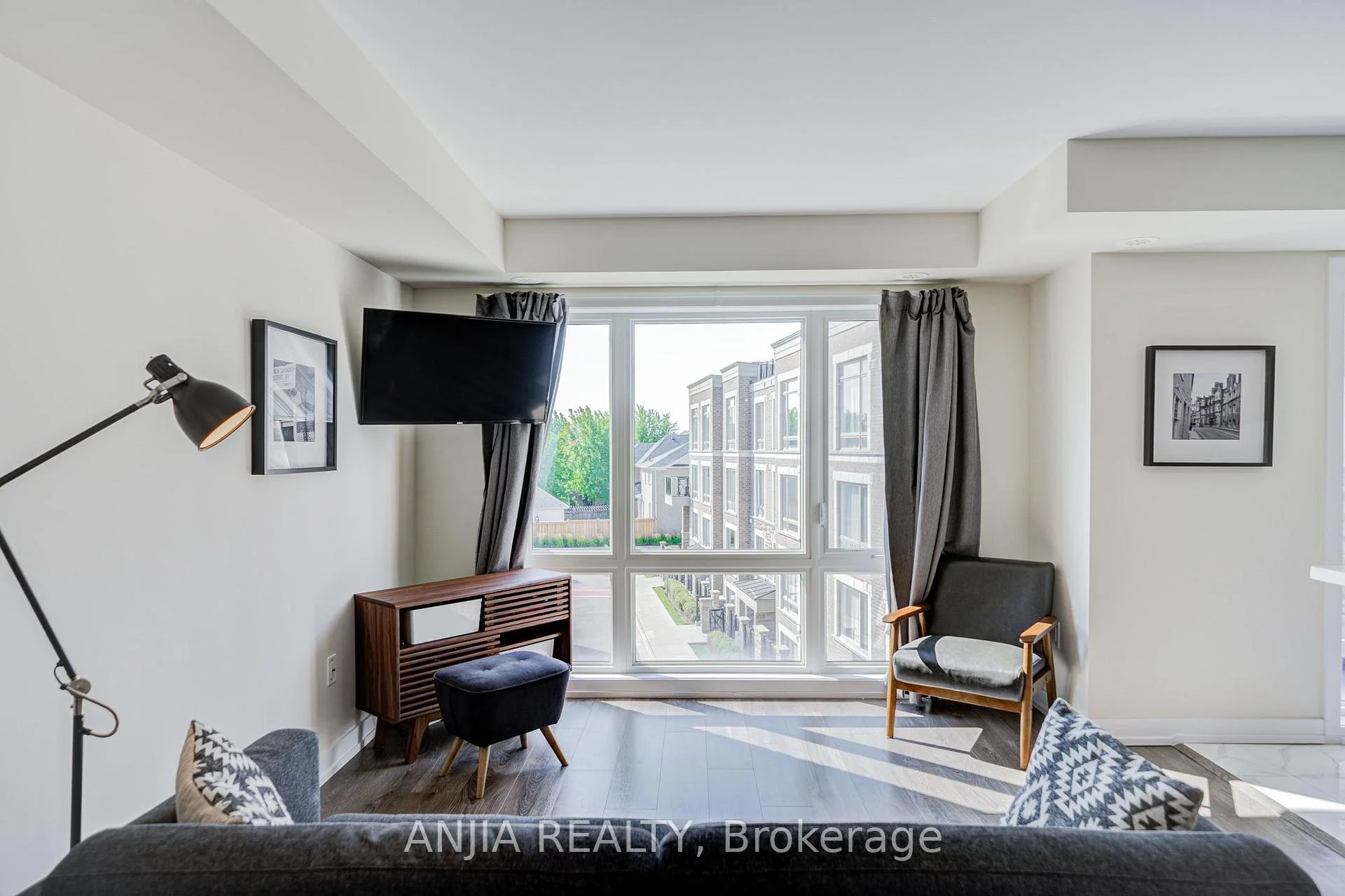 Photo 21 of 369 Mullen Drive, Vaughan, Brownridge — HOMEH