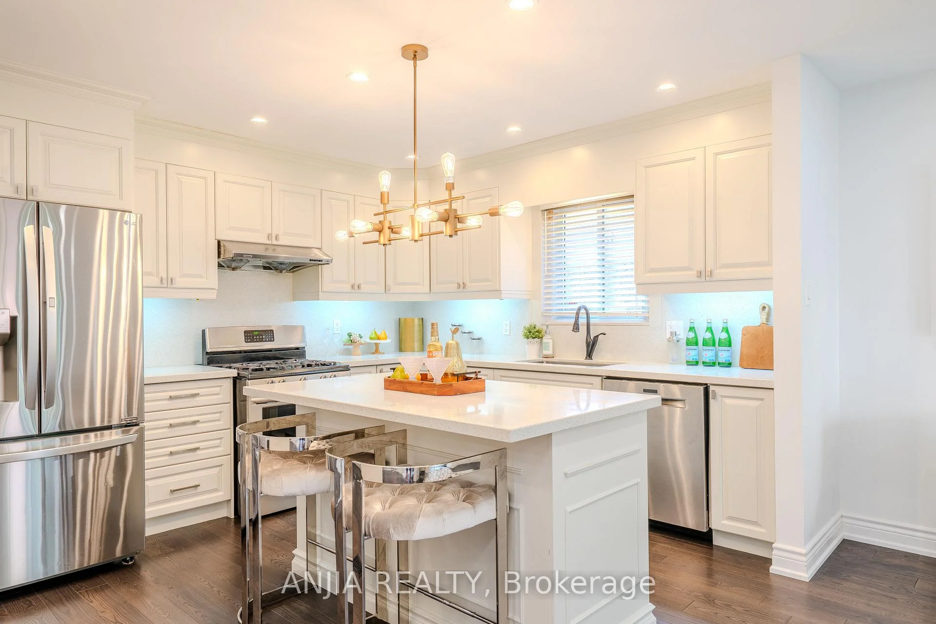 Photo 26 of 369 Mullen Drive, Vaughan, Brownridge — HOMEH