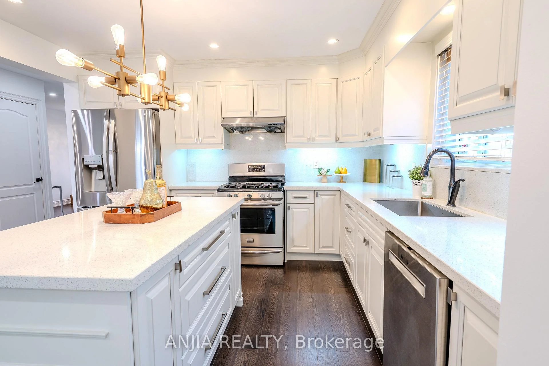 Photo 27 of 369 Mullen Drive, Vaughan, Brownridge — HOMEH