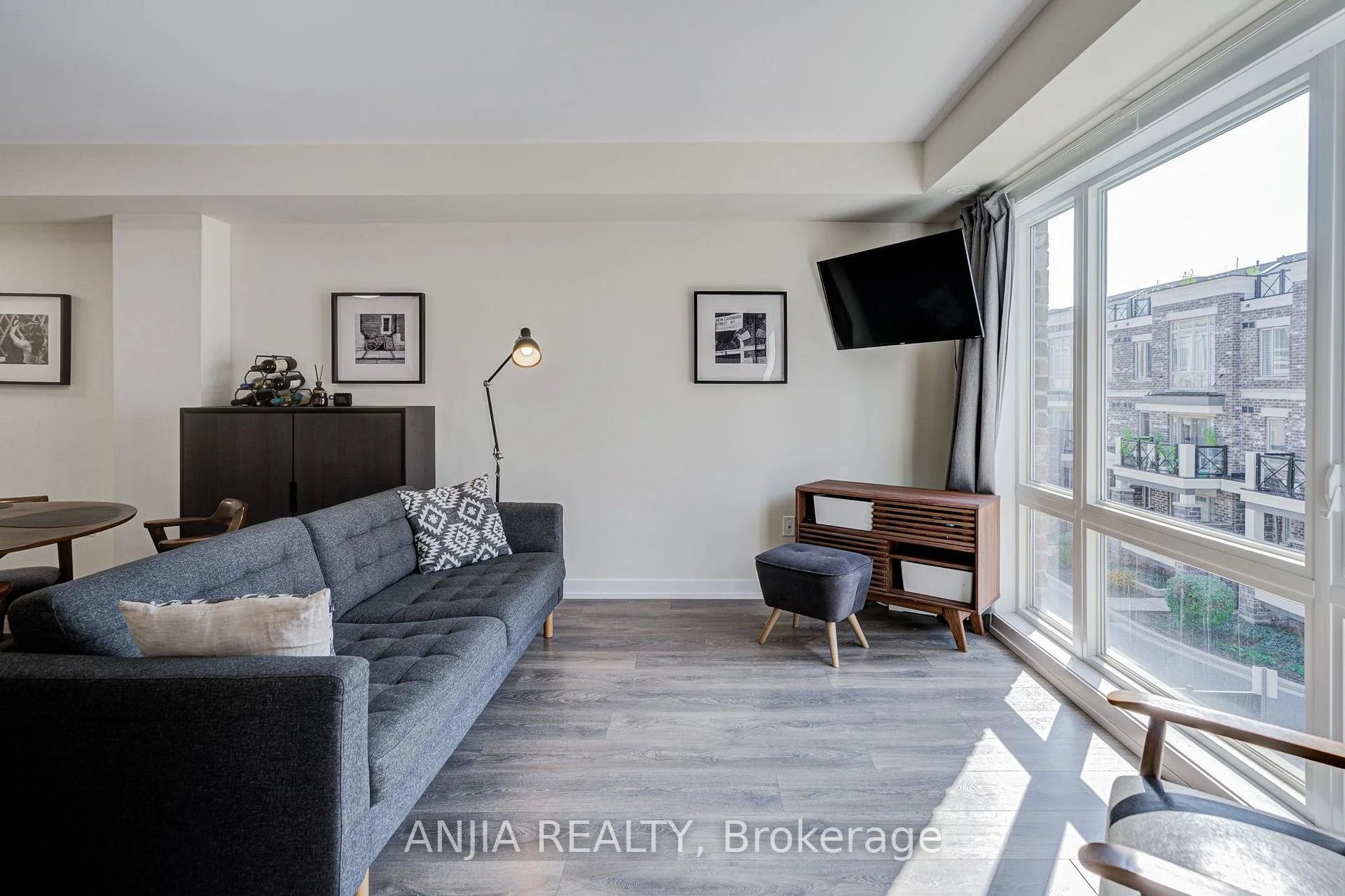 Photo 31 of 369 Mullen Drive, Vaughan, Brownridge — HOMEH