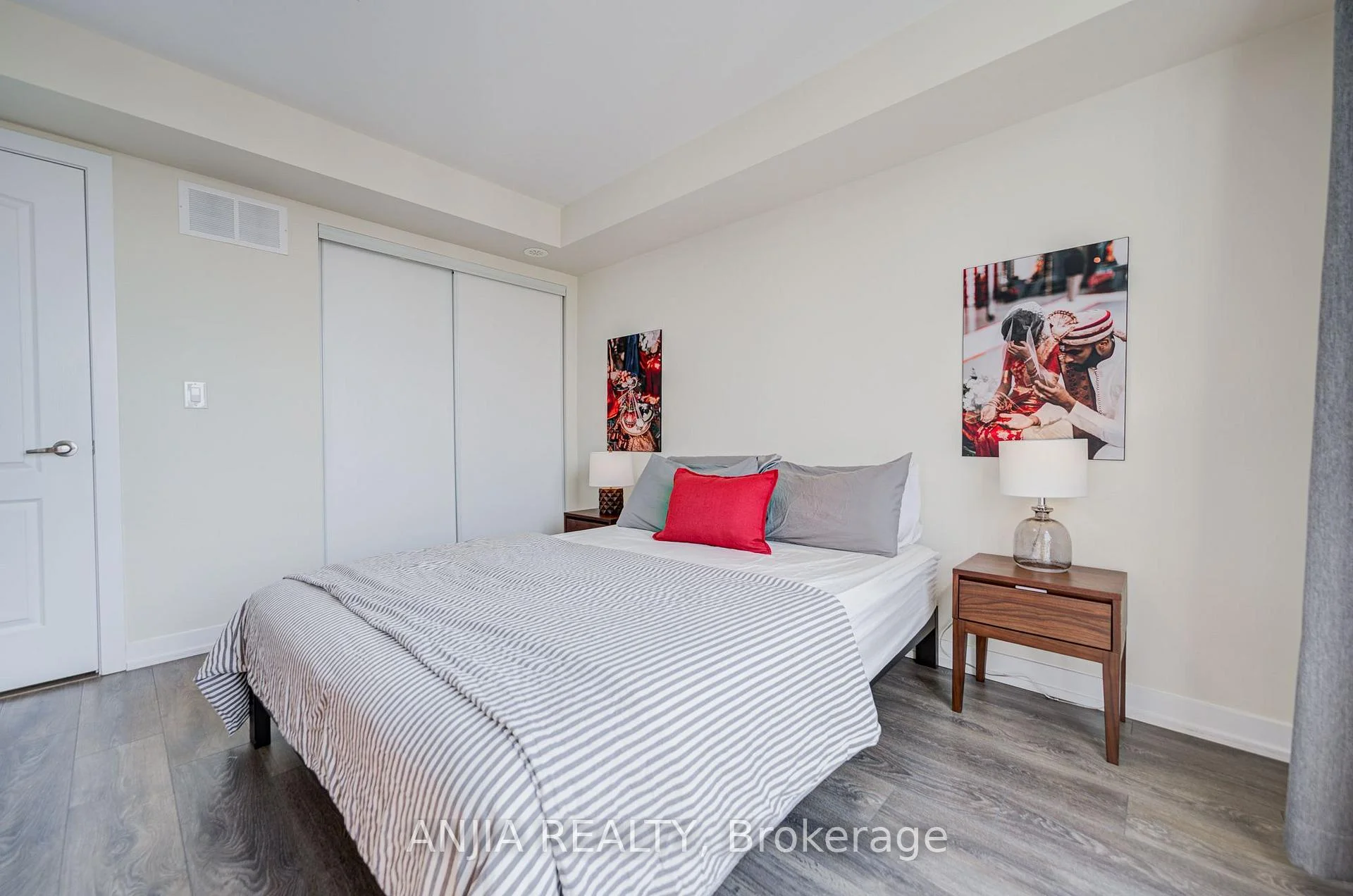 Photo 59 of 369 Mullen Drive, Vaughan, Brownridge — HOMEH
