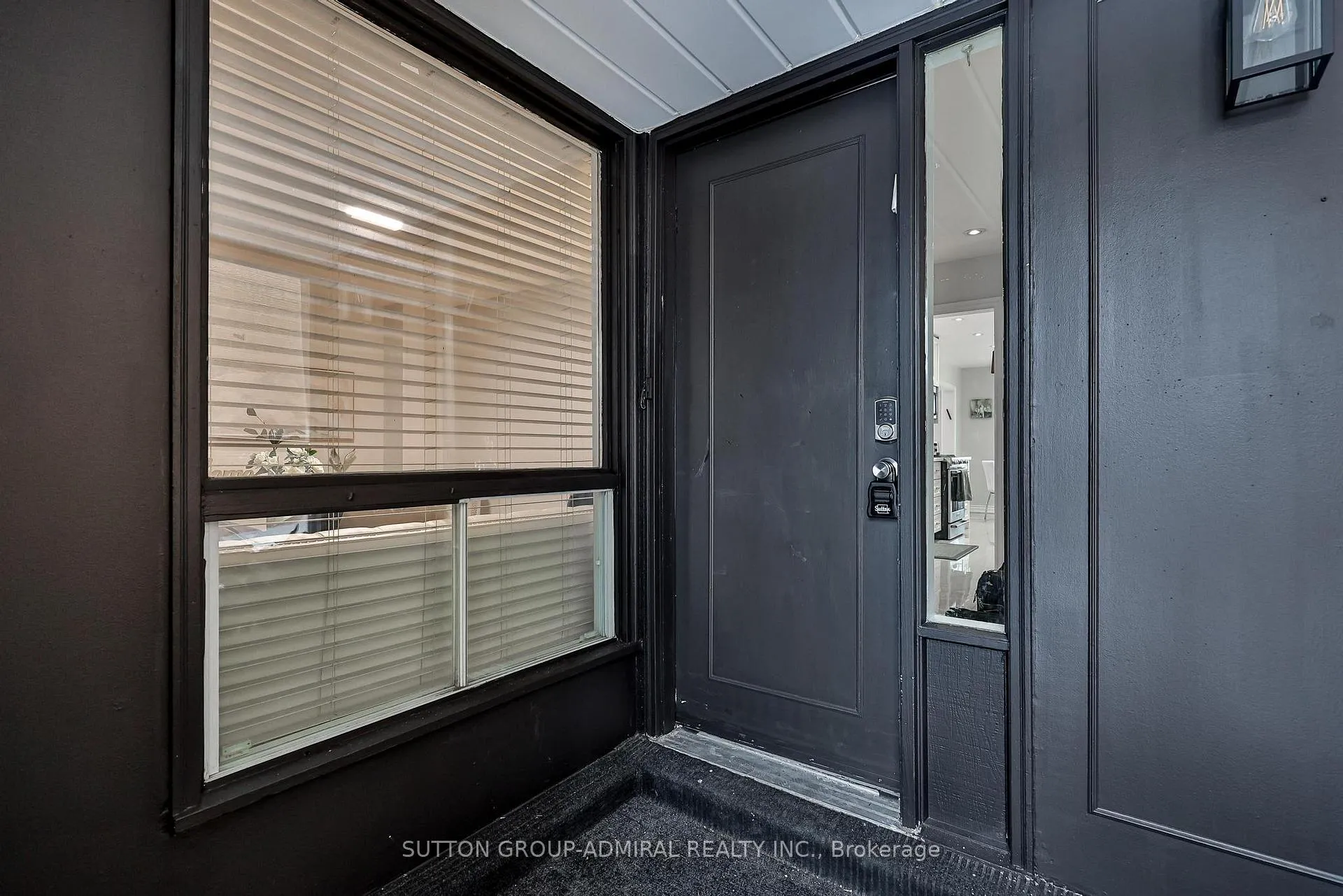 Photo 3 of 65 Patrice Crescent, Vaughan, Crestwood-Springfarm-Yorkhill — HOMEH