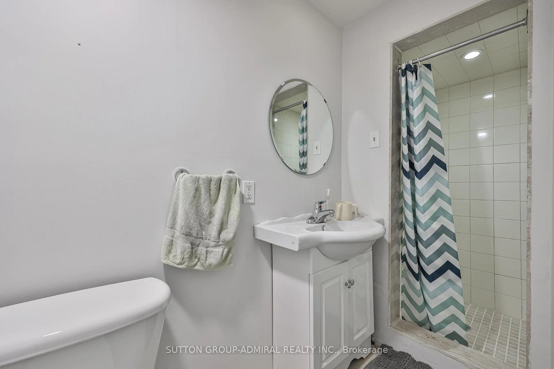 Photo 31 of 65 Patrice Crescent, Vaughan, Crestwood-Springfarm-Yorkhill — HOMEH