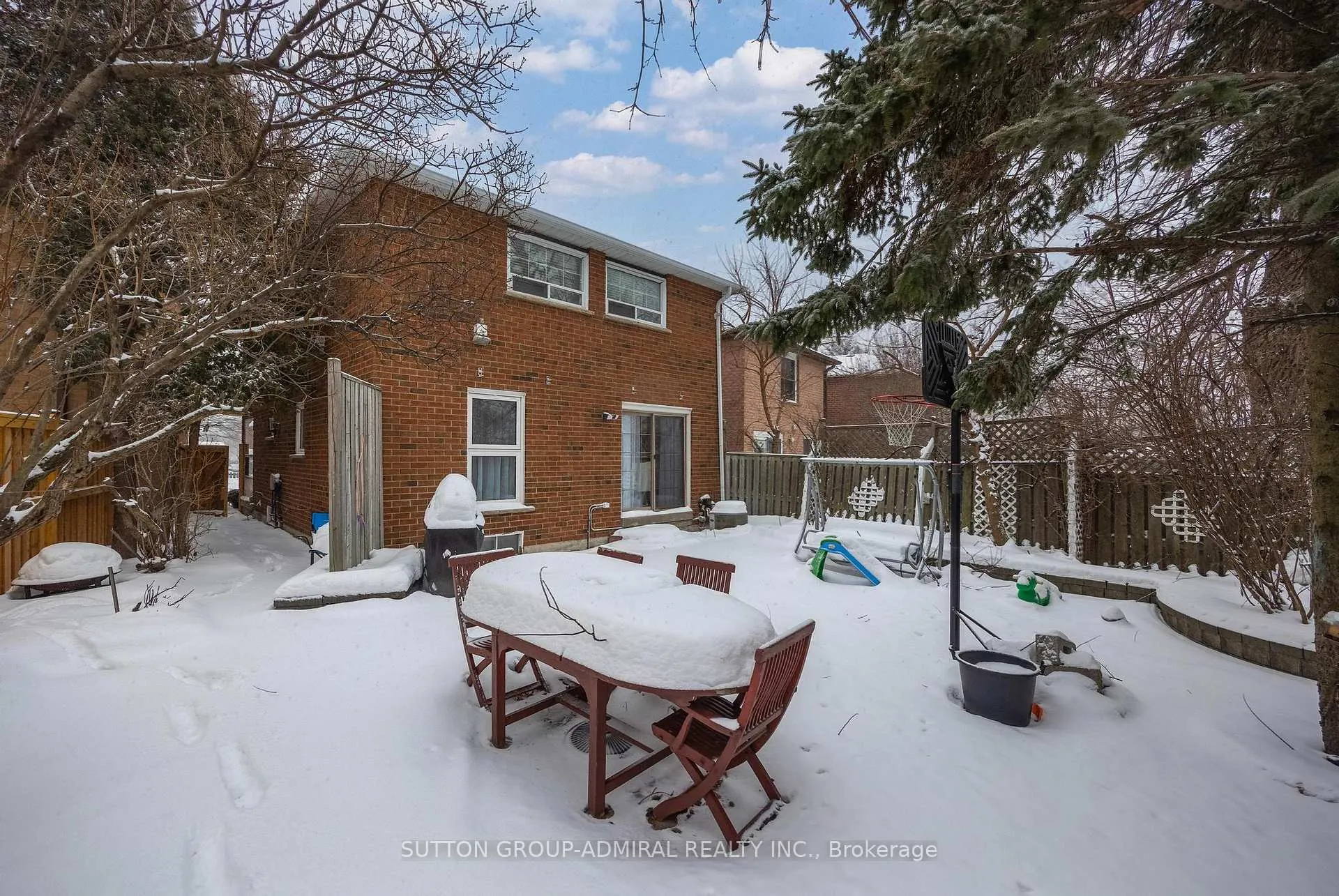 Photo 32 of 65 Patrice Crescent, Vaughan, Crestwood-Springfarm-Yorkhill — HOMEH
