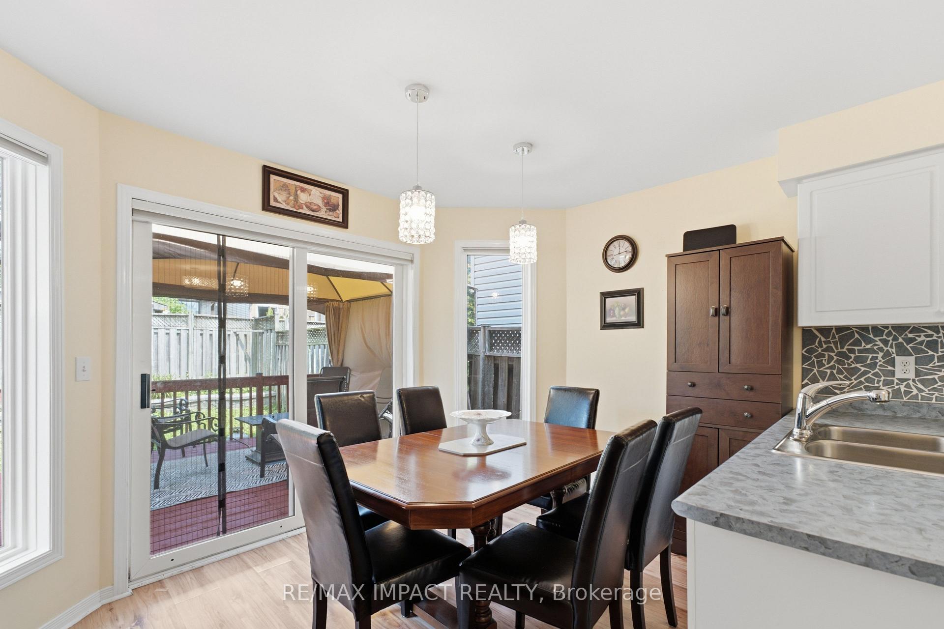 Photo 12 of 106 Mcfeeters Crescent, Clarington, Bowmanville — HOMEH