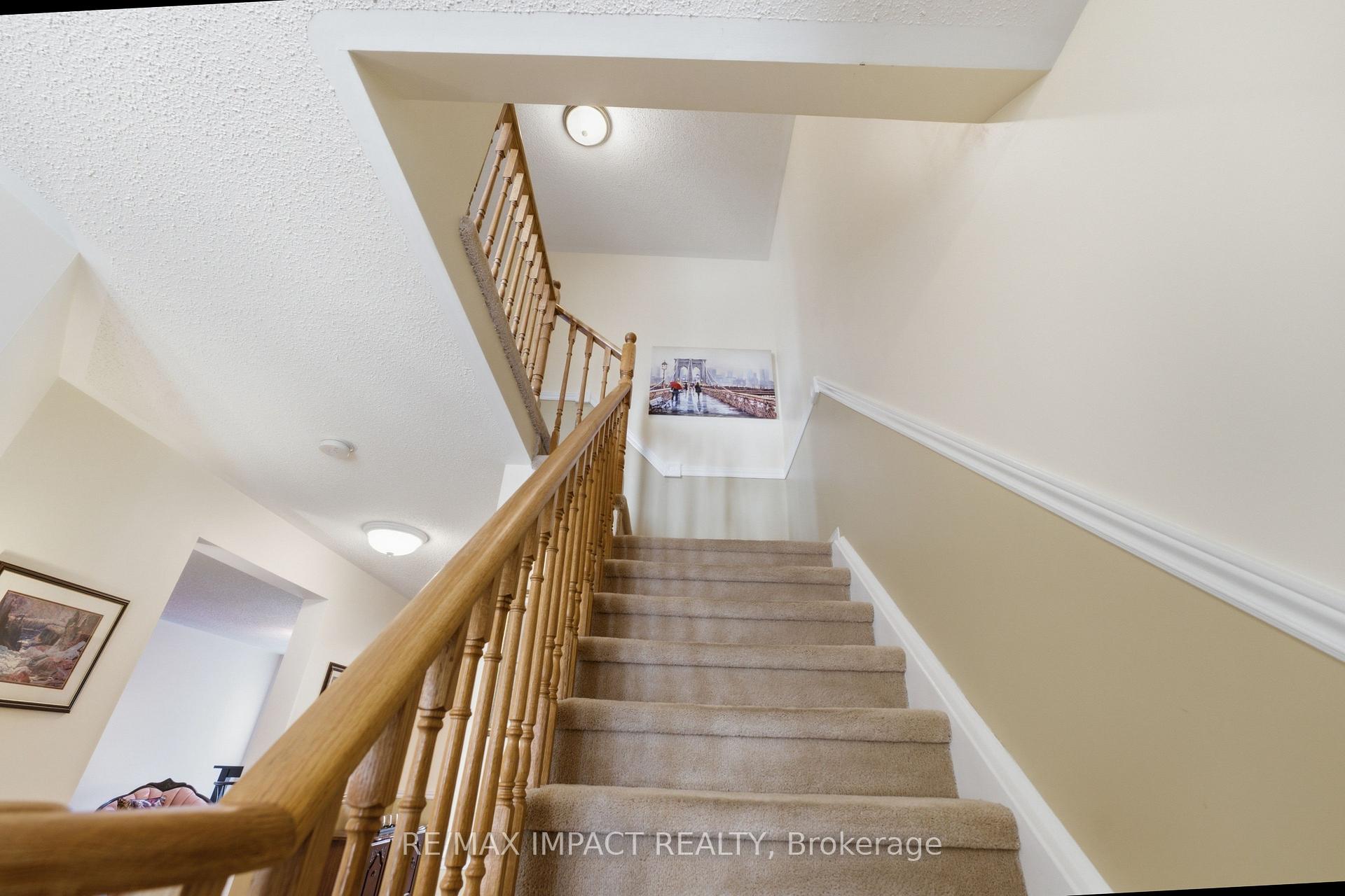 Photo 15 of 106 Mcfeeters Crescent, Clarington, Bowmanville — HOMEH