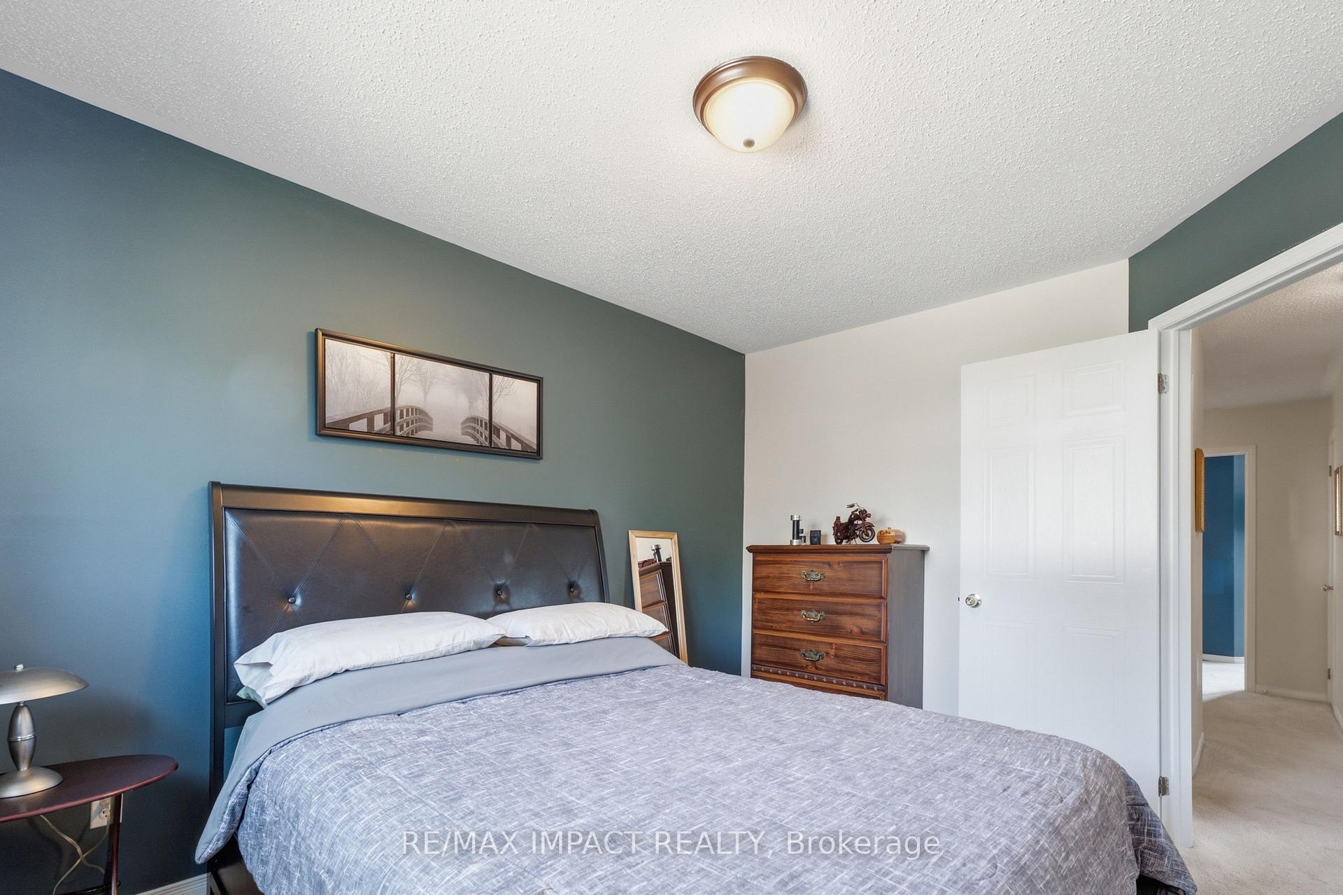 Photo 21 of 106 Mcfeeters Crescent, Clarington, Bowmanville — HOMEH