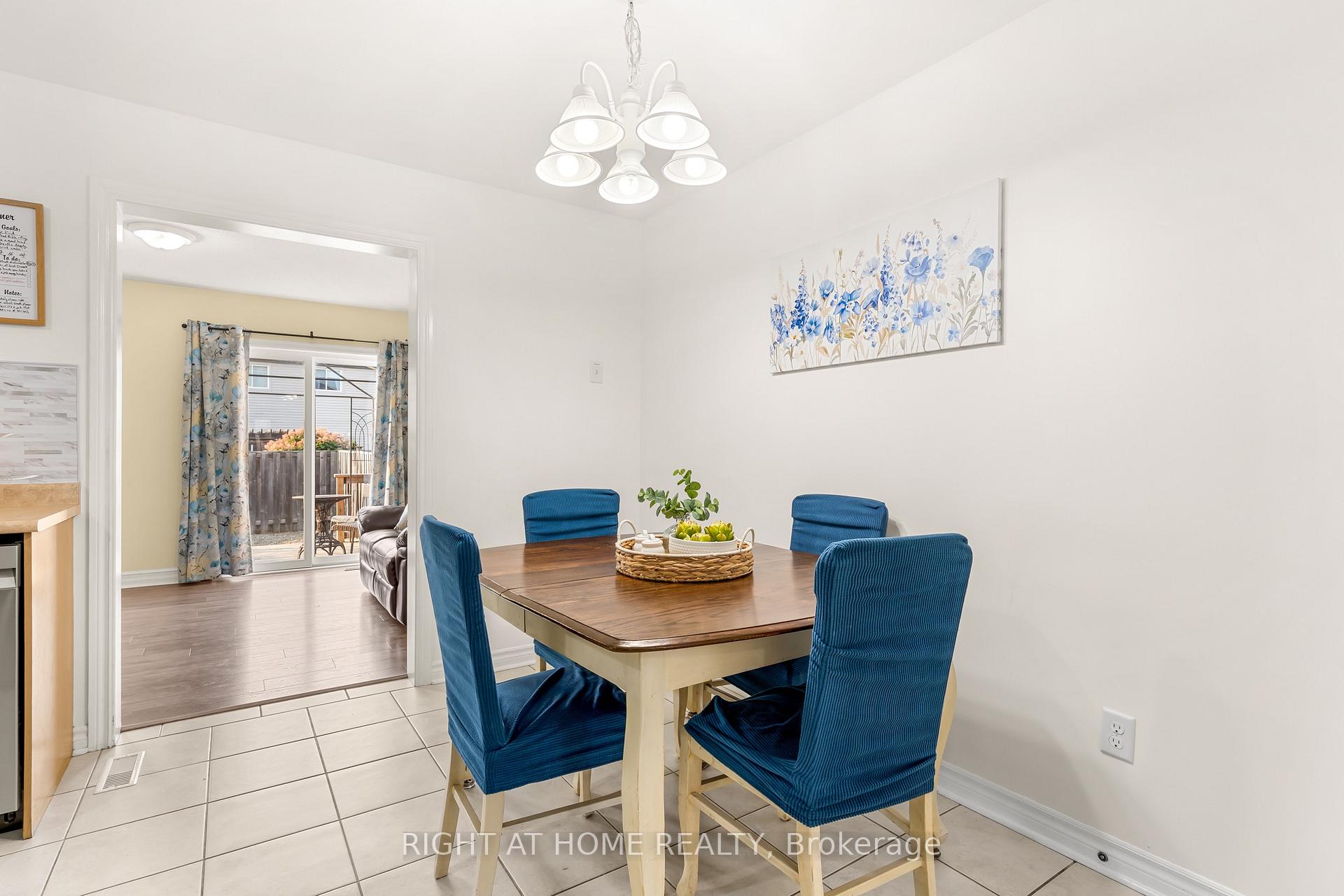 Photo 6 of 169 Banting Crescent, Essa, Angus — HOMEH