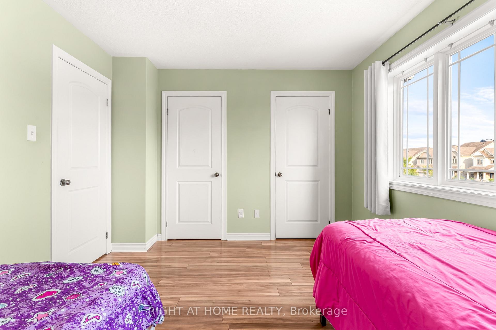 Photo 15 of 169 Banting Crescent, Essa, Angus — HOMEH