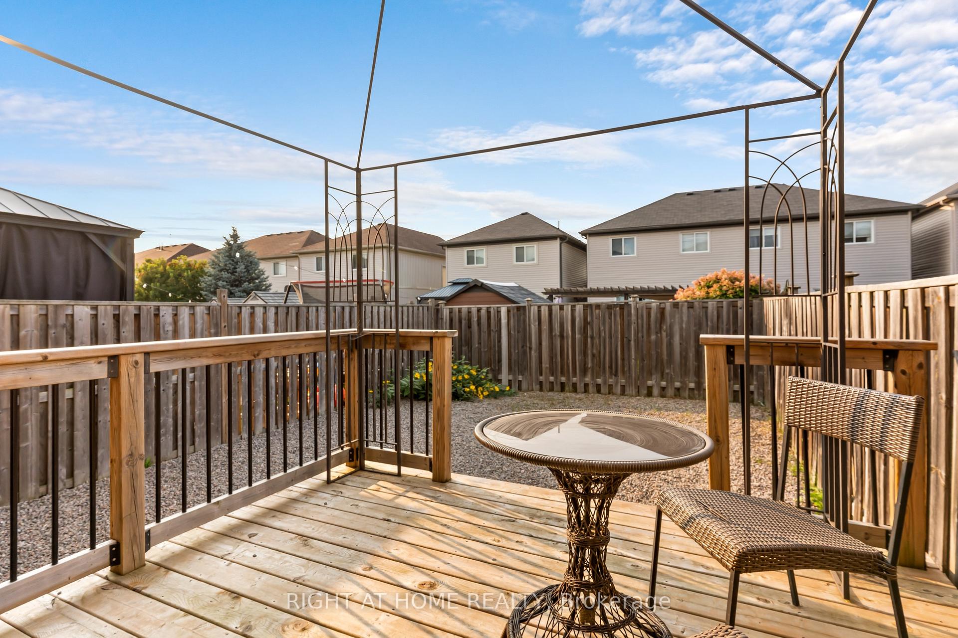 Photo 18 of 169 Banting Crescent, Essa, Angus — HOMEH