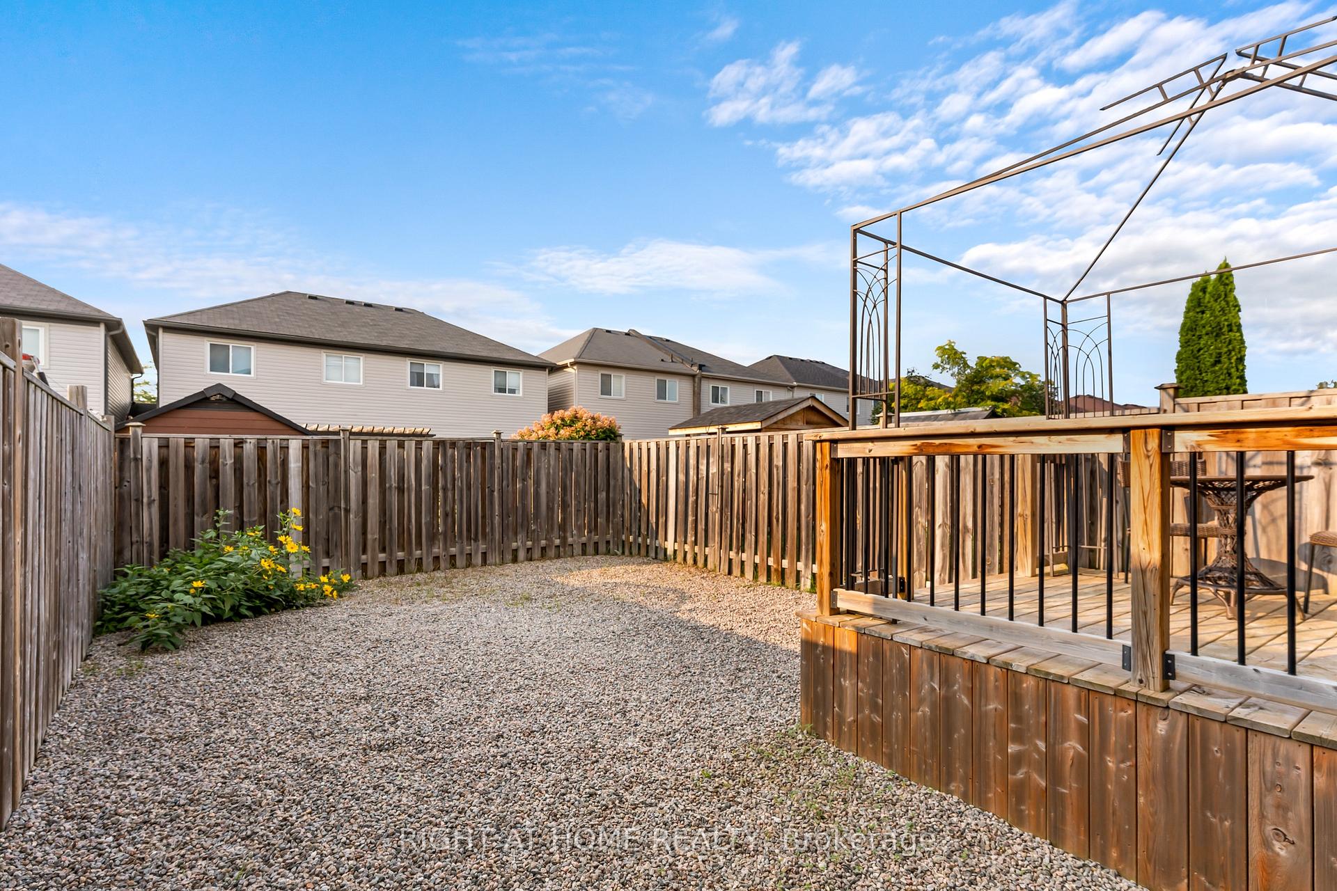 Photo 20 of 169 Banting Crescent, Essa, Angus — HOMEH