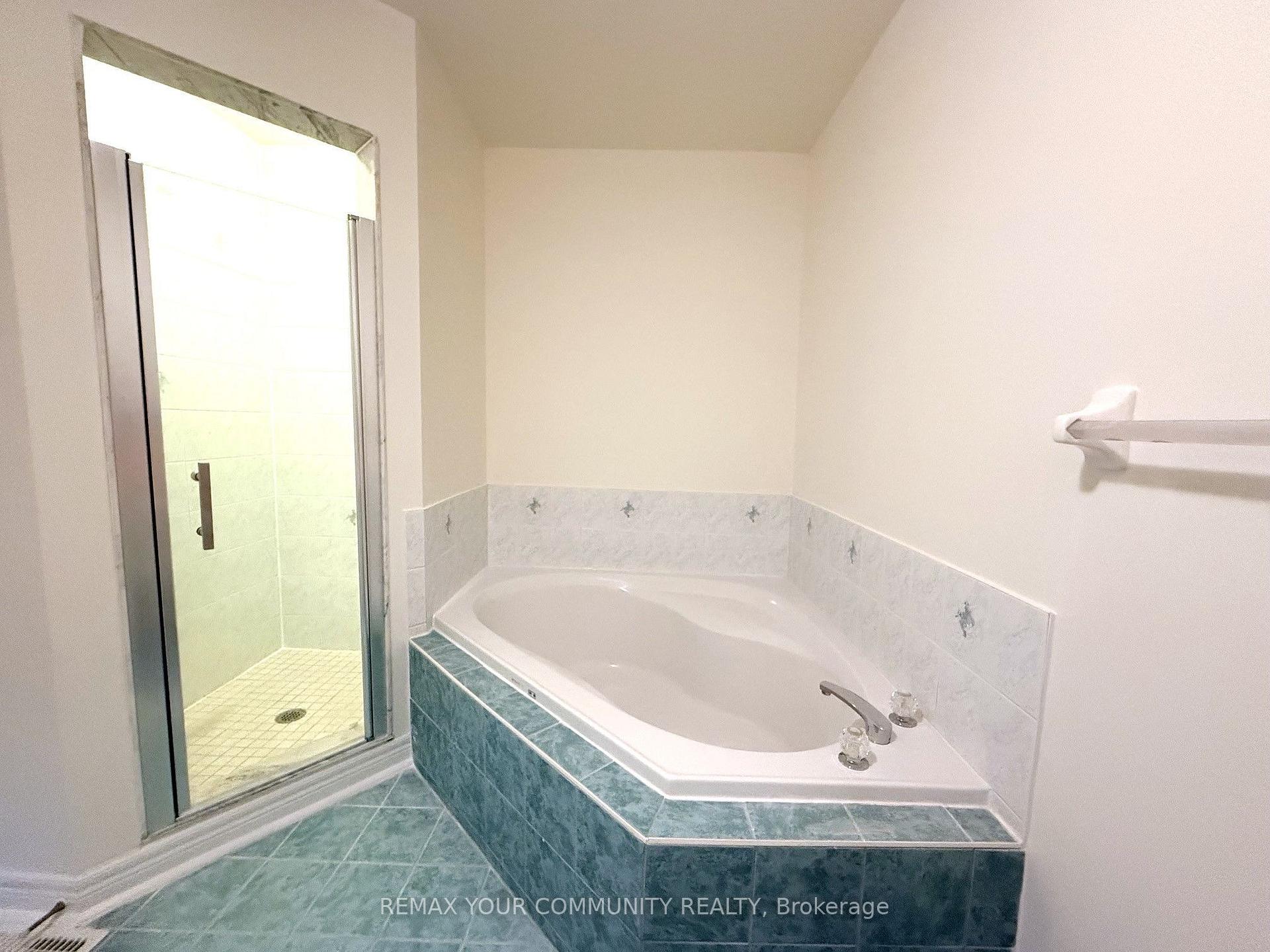 Photo 17 of 3 Sunway Square, Markham, Raymerville — HOMEH