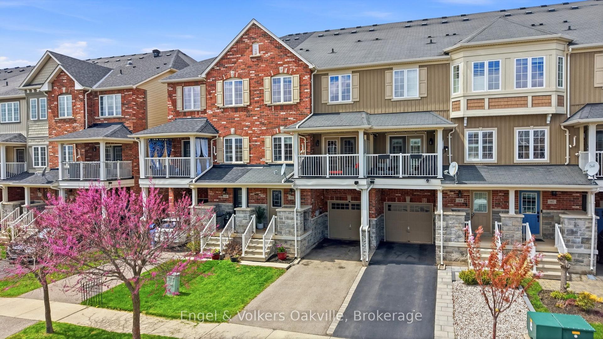 Photo 2 of 146 Truedell Circle, Hamilton, Waterdown — HOMEH