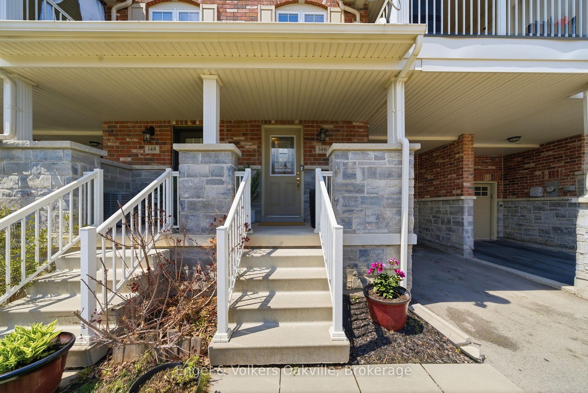 Photo 3 of 146 Truedell Circle, Hamilton, Waterdown — HOMEH