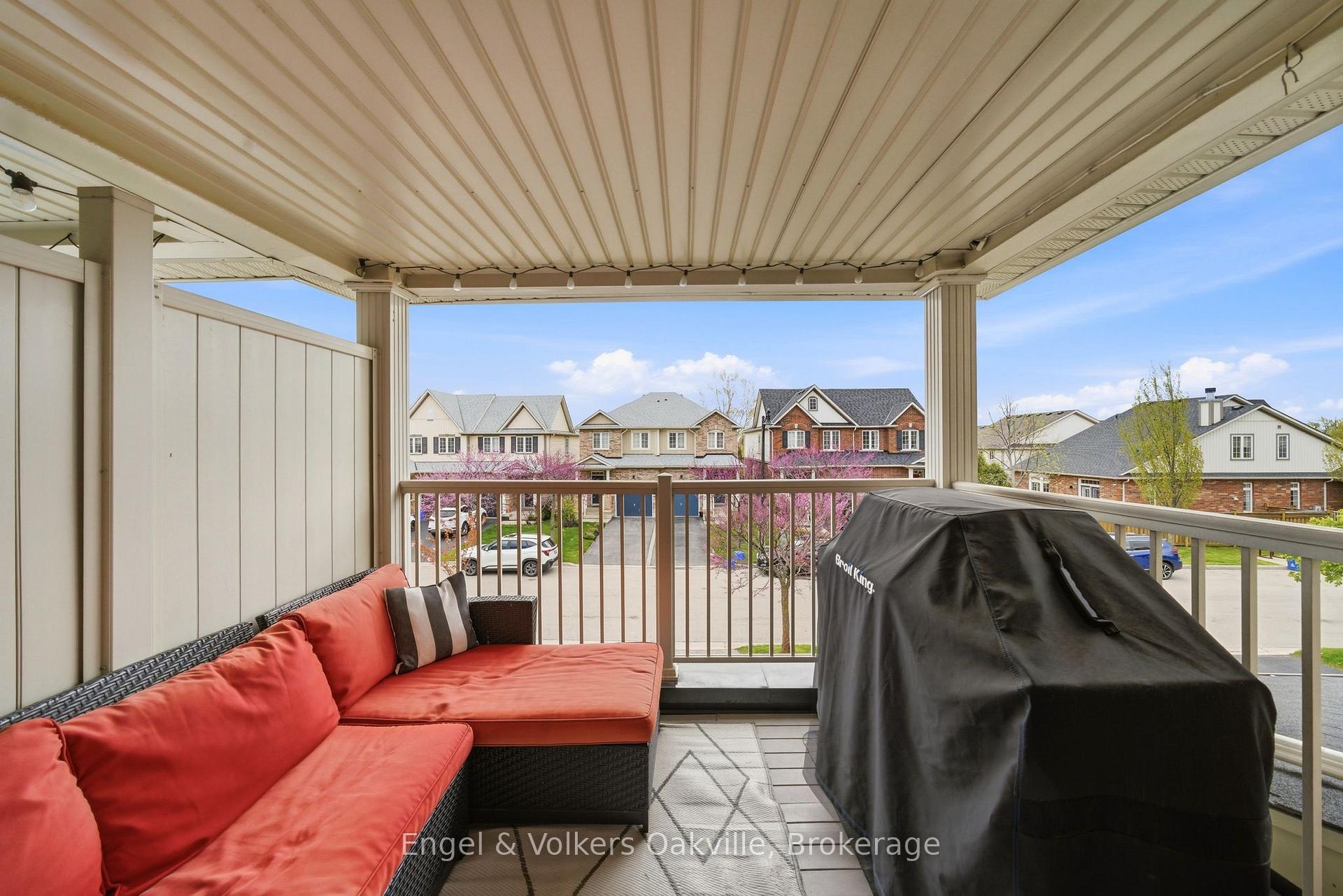 Photo 21 of 146 Truedell Circle, Hamilton, Waterdown — HOMEH