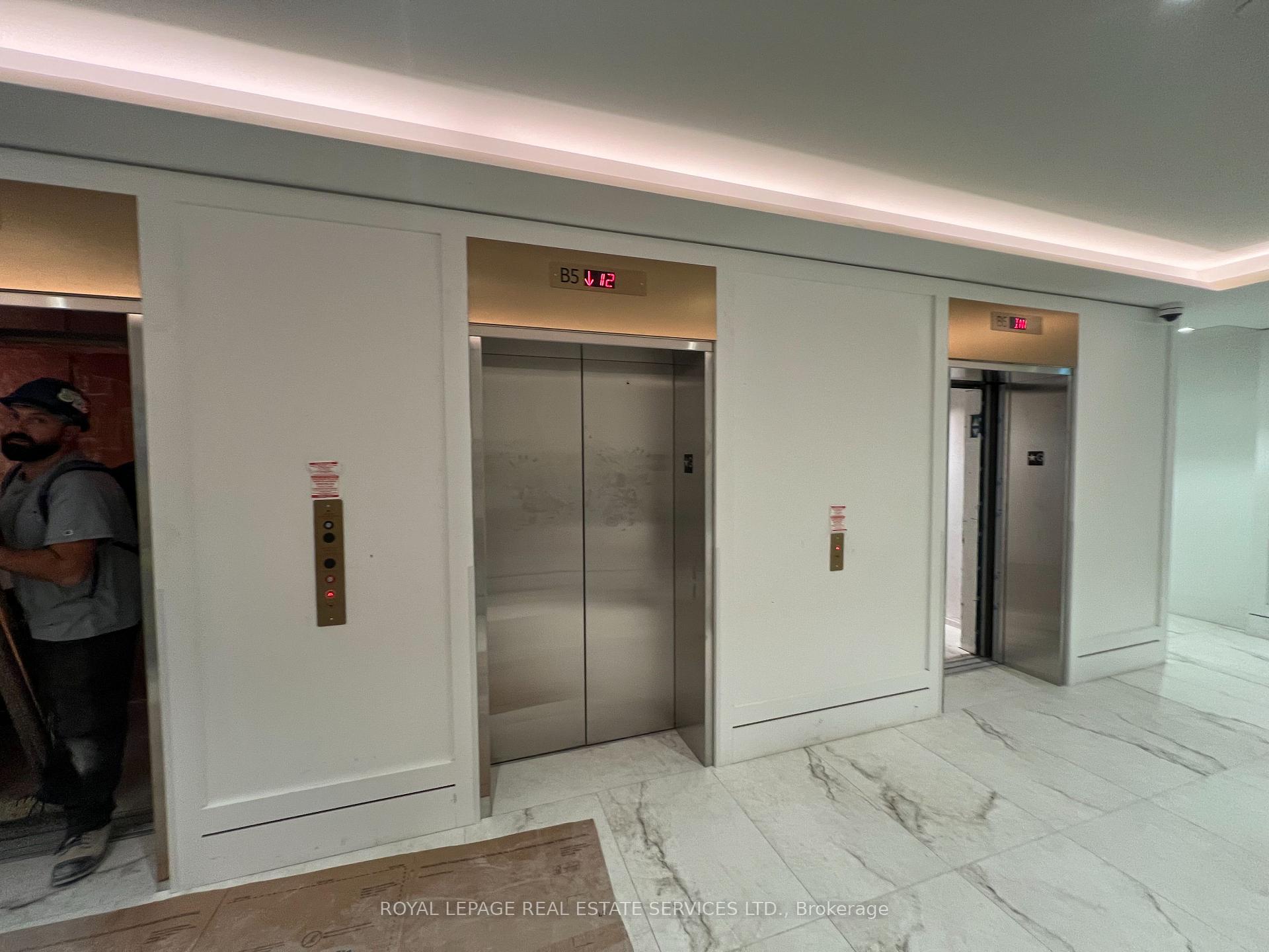 Photo 2 of Unit 430, 4010 Eglinton Avenue W, Etobicoke, Humber Heights — HOMEH