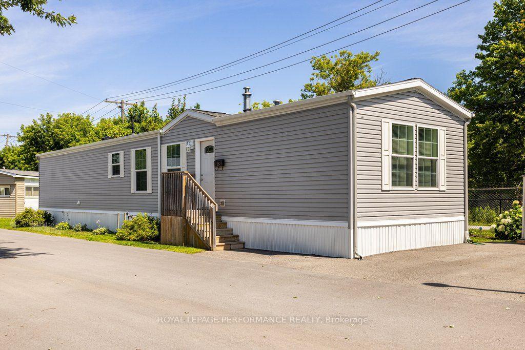 Photo of 16 Eastgate Avenue