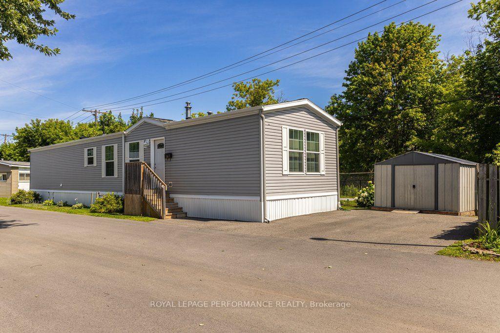 Photo 48 of 16 Eastgate Avenue, Ottawa, Bellwood - Industrial Park — HOMEH