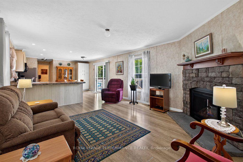 Photo 7 of 16 Eastgate Avenue, Ottawa, Bellwood - Industrial Park — HOMEH