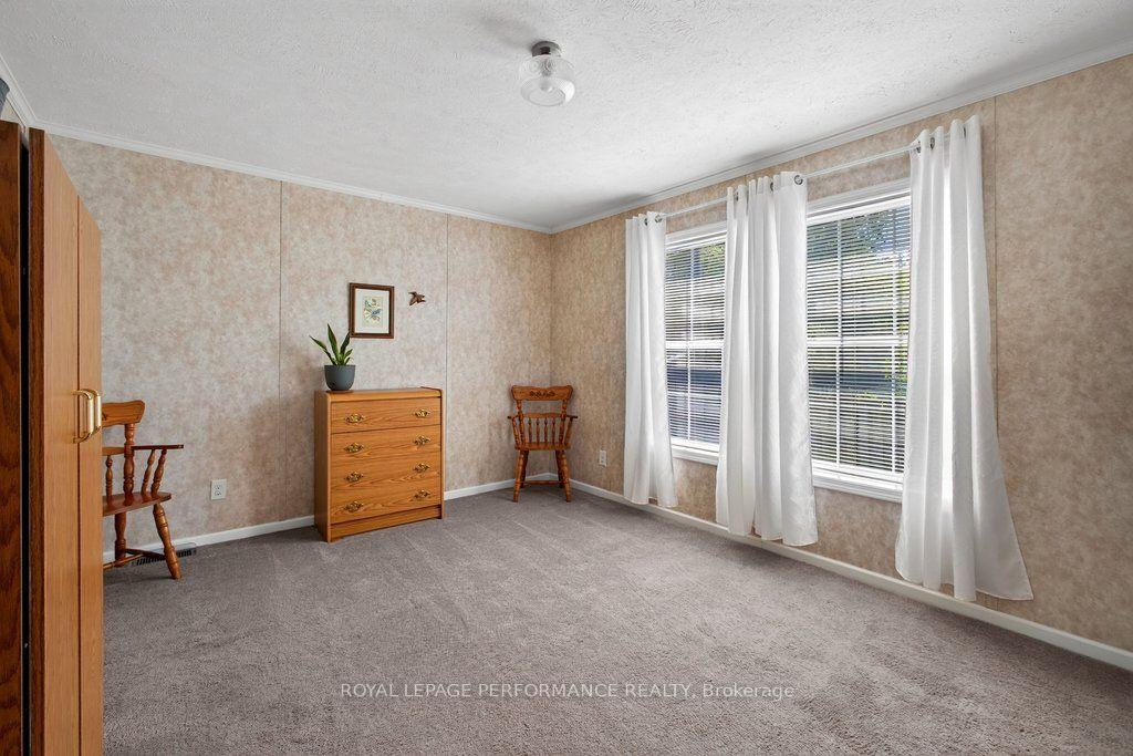 Photo 26 of 16 Eastgate Avenue, Ottawa, Bellwood - Industrial Park — HOMEH