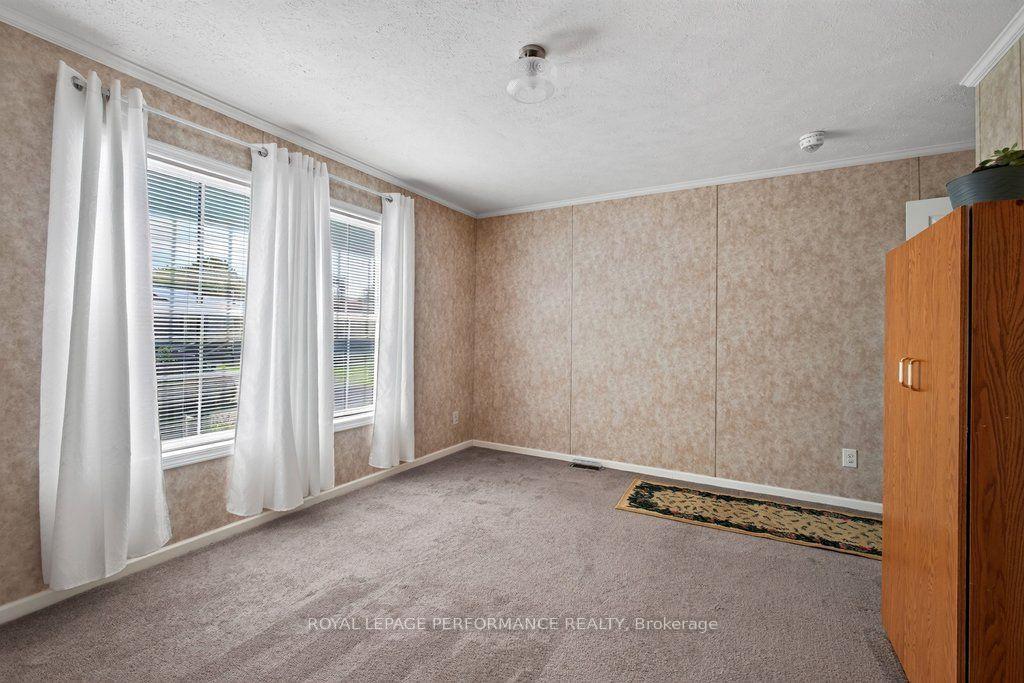 Photo 29 of 16 Eastgate Avenue, Ottawa, Bellwood - Industrial Park — HOMEH